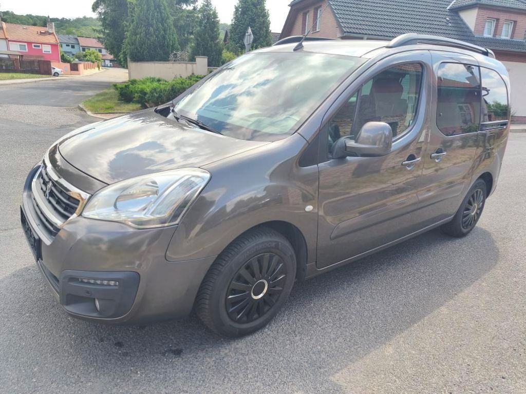 Peugeot Partner, 1,6 KLIMATRONIC+CZ+ZÁRUKA KM - fotka 6