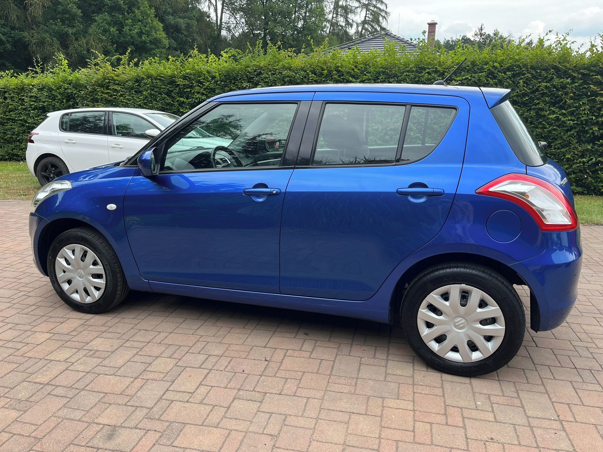Suzuki Swift, 1.2 4x4 Serviska Výhřev sed. - fotka 5