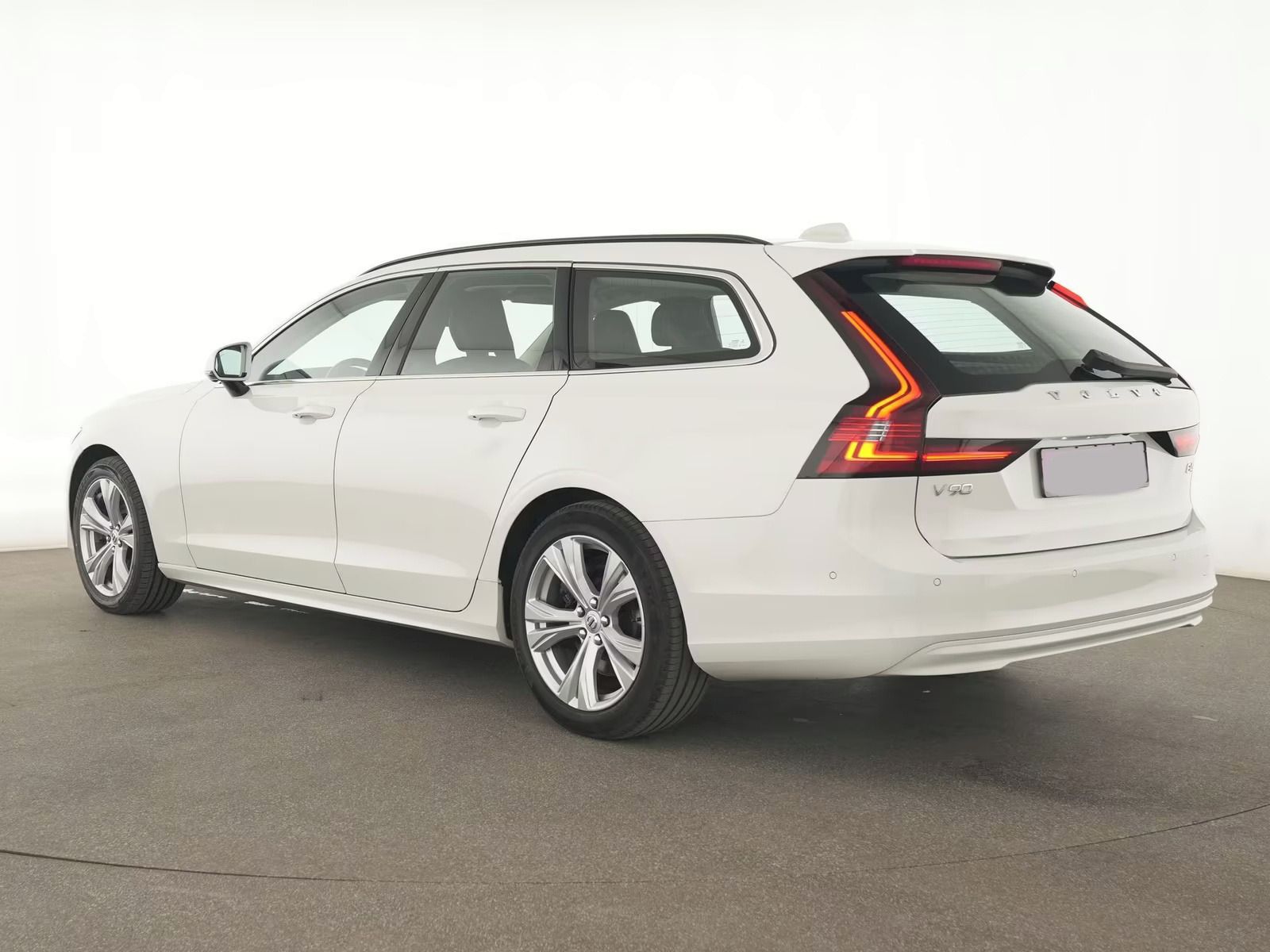 Volvo V90, B4 2.0 Momentum Pro*360°*Navi* - fotka 4