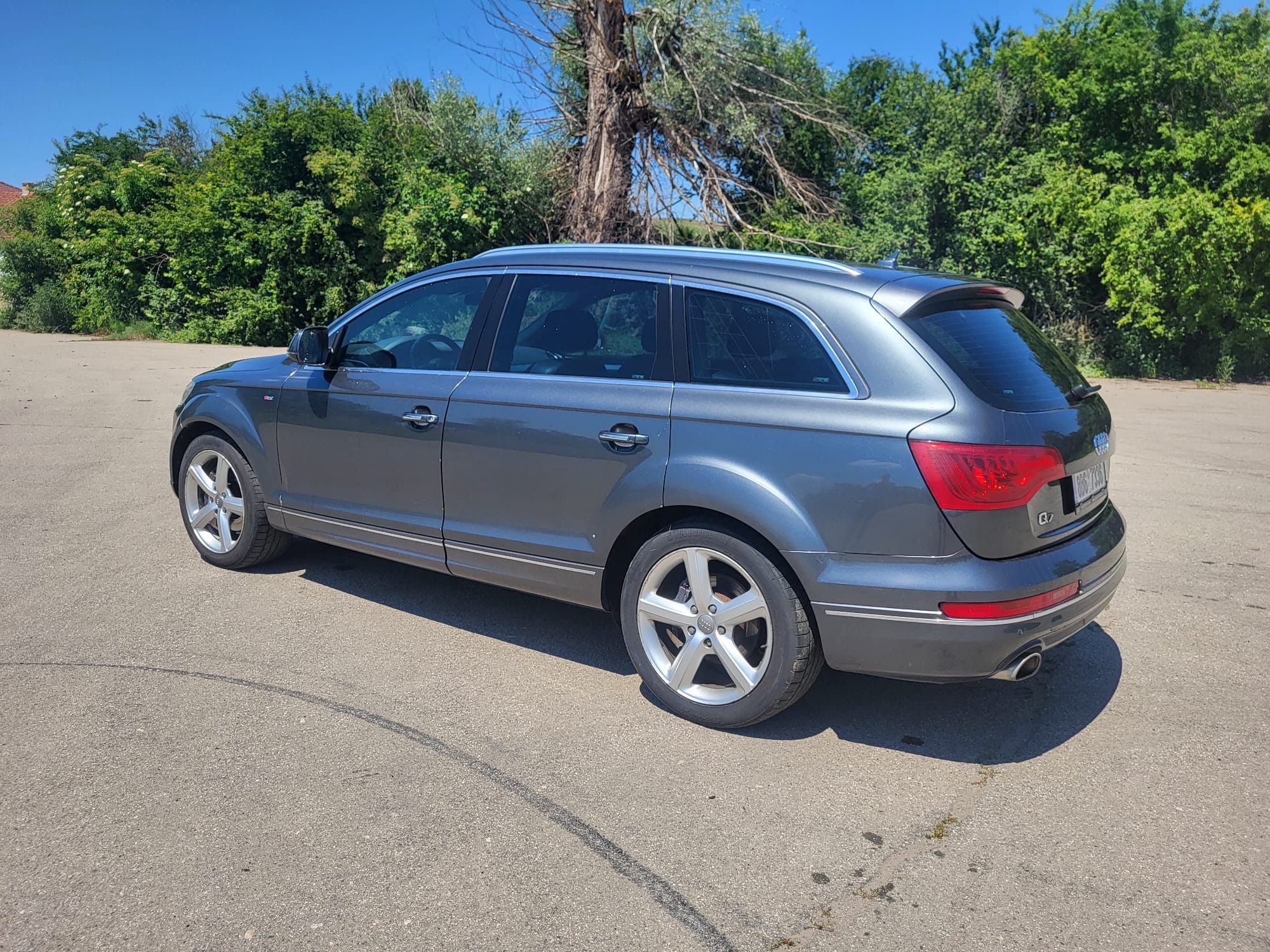 Audi Q7 - fotka 4