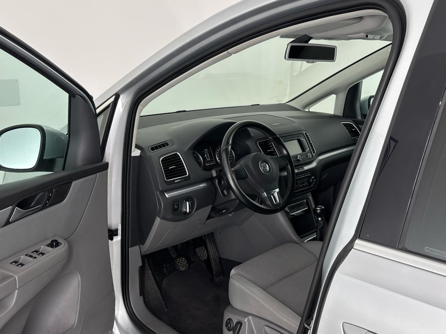 Volkswagen Sharan, 2.0 TDI / 103 kW 7míst - fotka 6