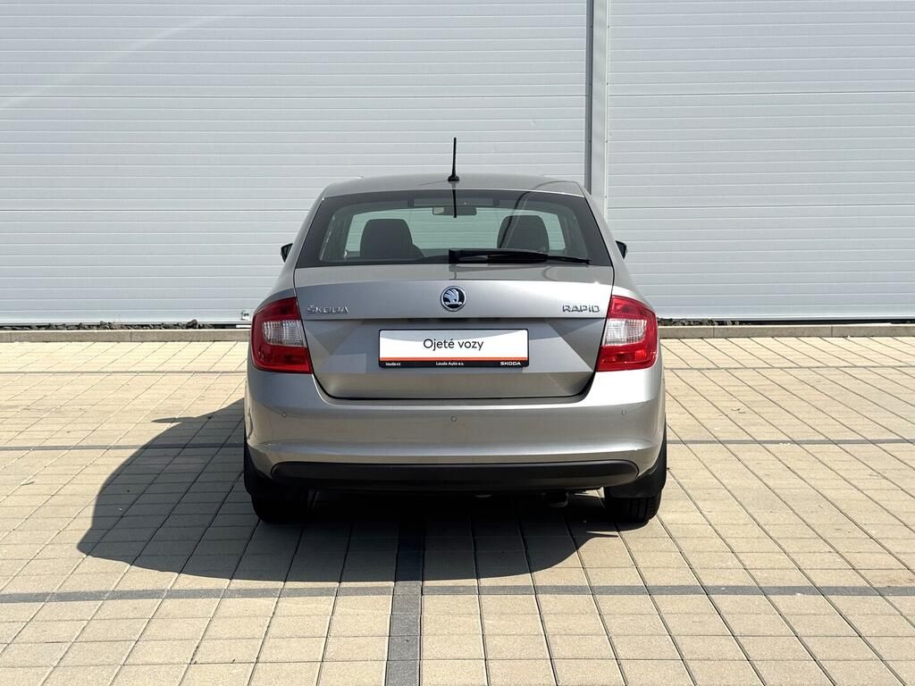 Škoda Rapid, Ambition 1.2 TSI 81 kW - fotka 6