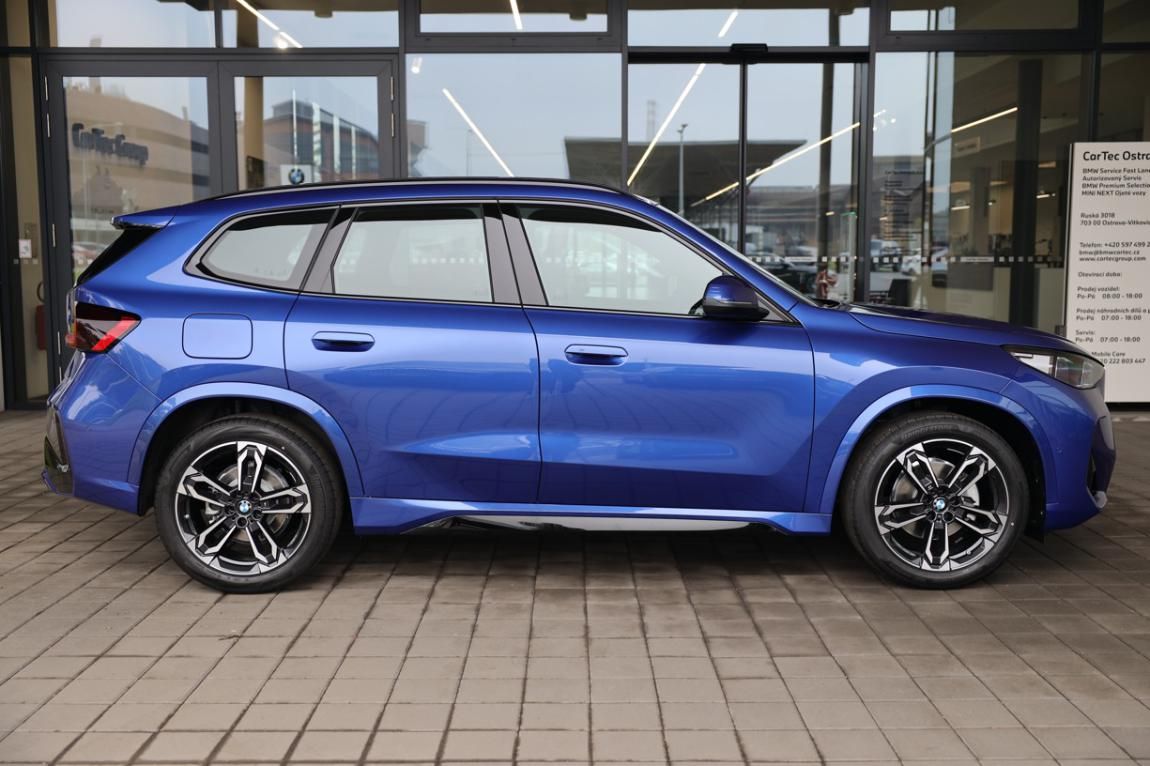 BMW X1, xDrive20d - fotka 4