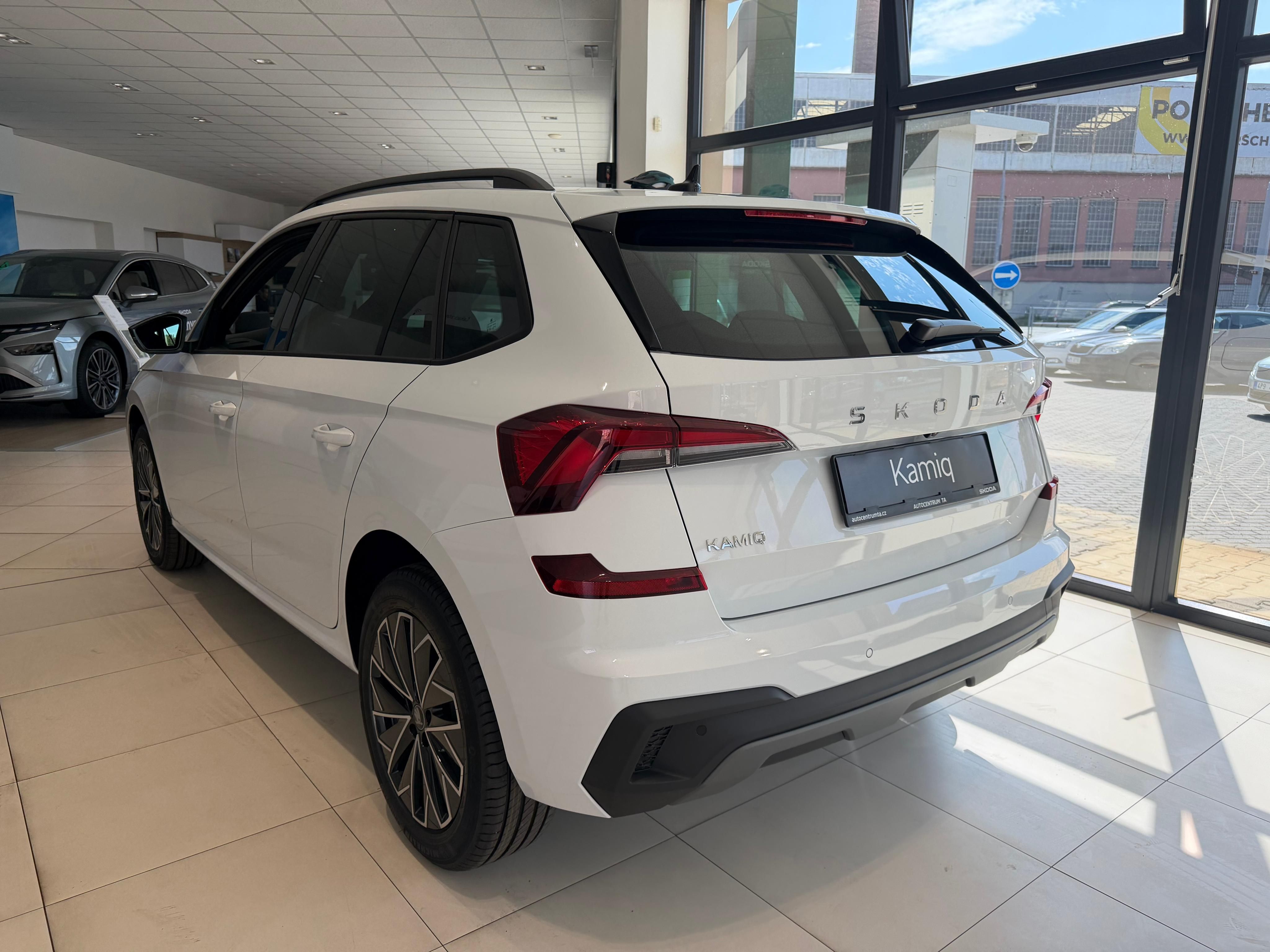 Škoda Kamiq, Dynamic 1.0 TSI 85 kW DSG - fotka 3