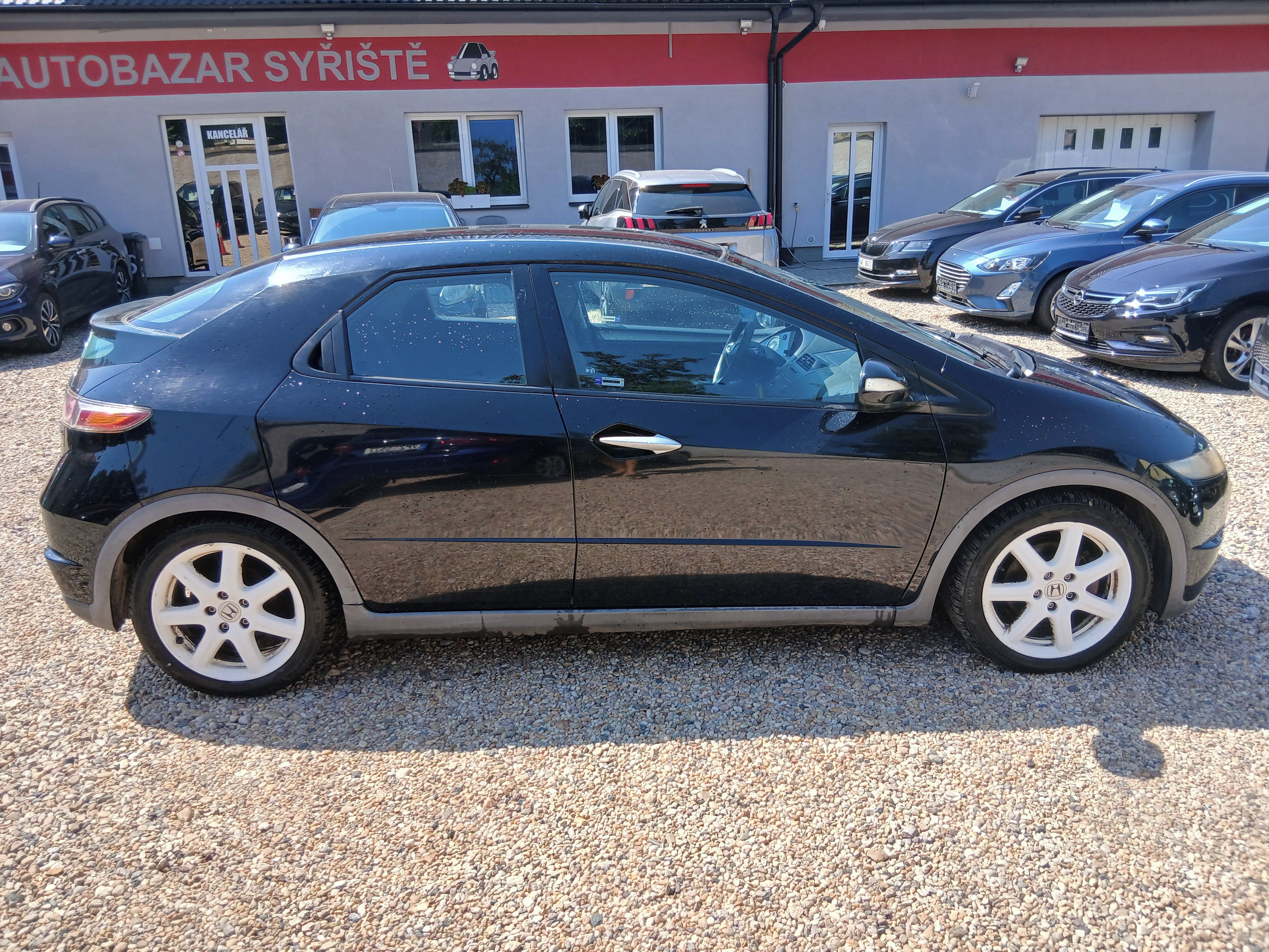 Honda Civic, 1.8i-VTEC 103KW Nové v ČR - fotka 4