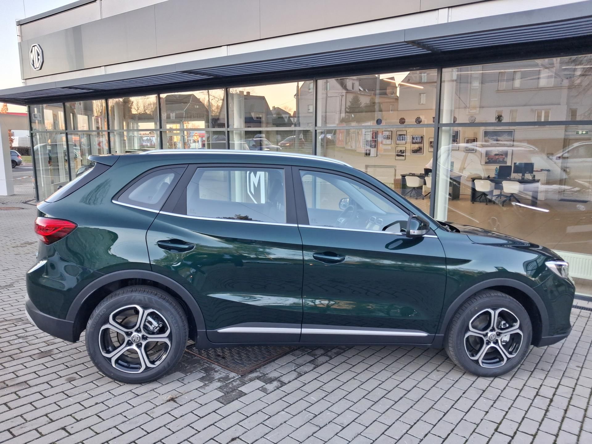 MG ZS, EMOTION Hybrid+ 145kW 4AT - fotka 5