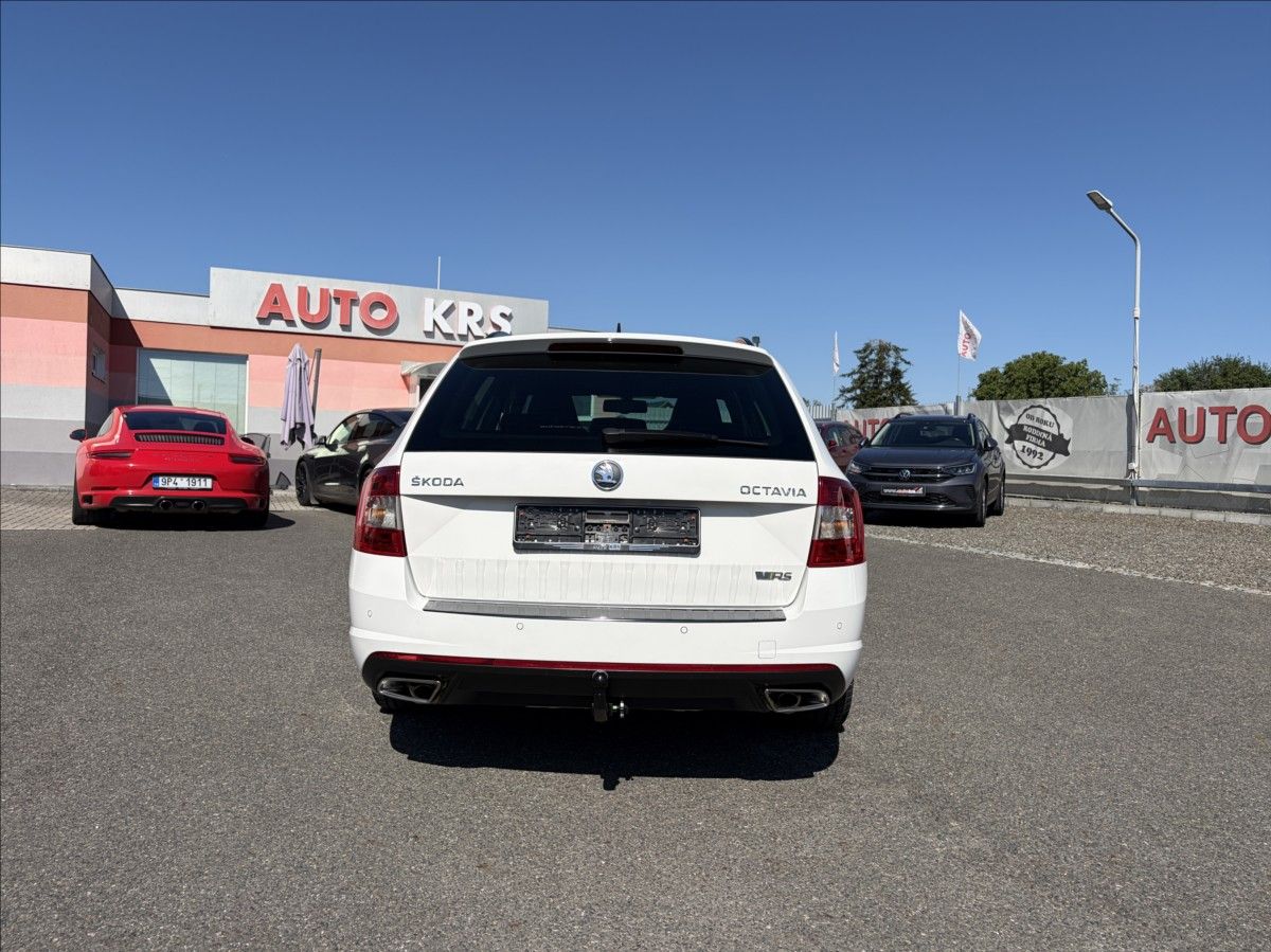 Škoda Octavia, 2,0 TSi RS 162KW, Bi-Xenony,Na - fotka 6
