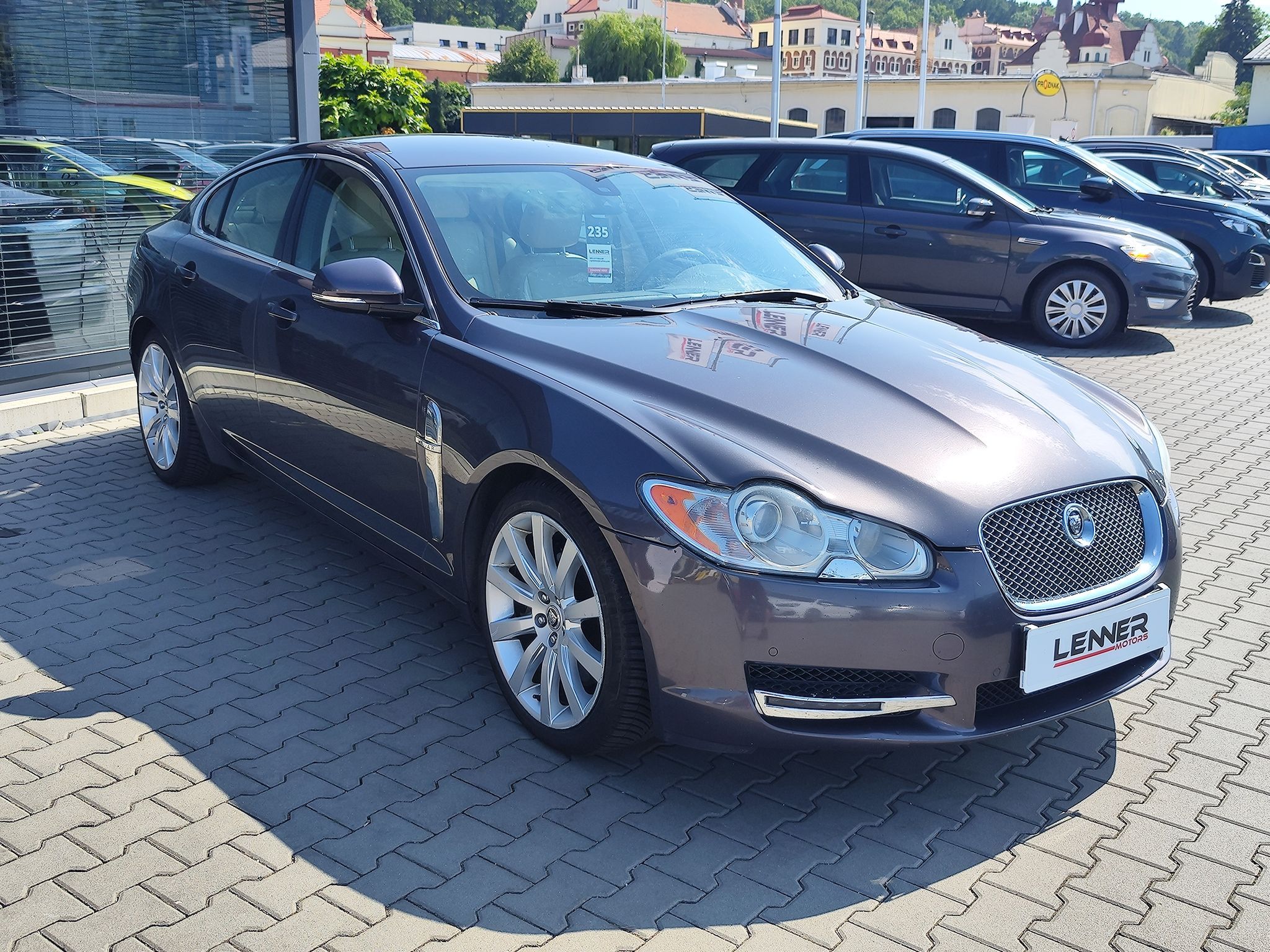 Jaguar XF, 3.0/202kW V6 - fotka 3