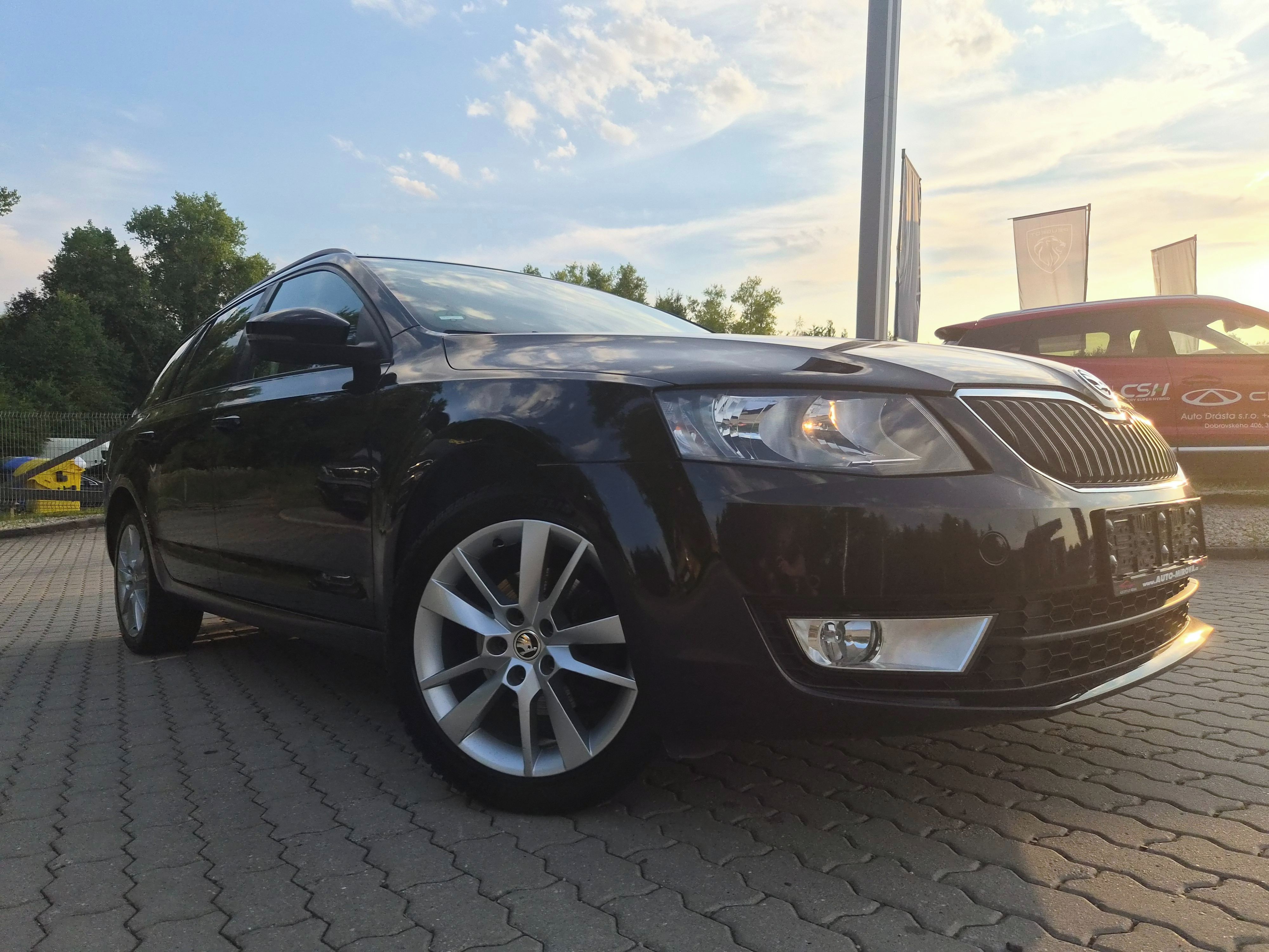 Škoda Octavia, 1 maj.plný servis ZÁRUKA 1 ROK - fotka 2