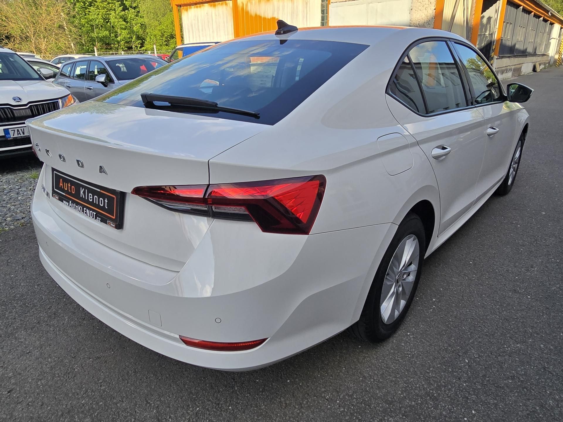 Škoda Octavia, 2,0TDI 85kW 1.Maj. ČR LED NAVI - fotka 4