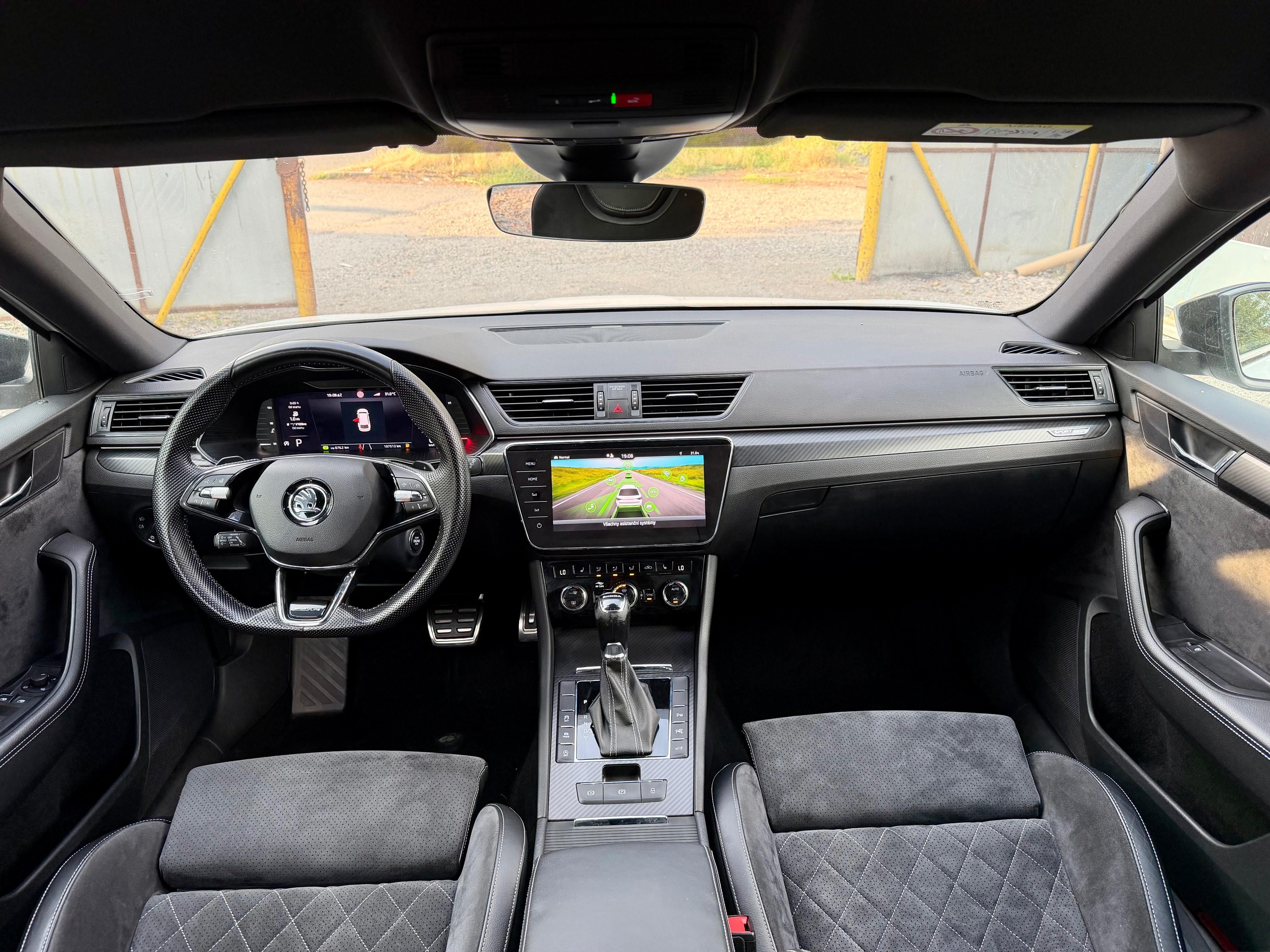 Škoda Superb, Škoda Superb Sportline 2.0 TDI - fotka 5