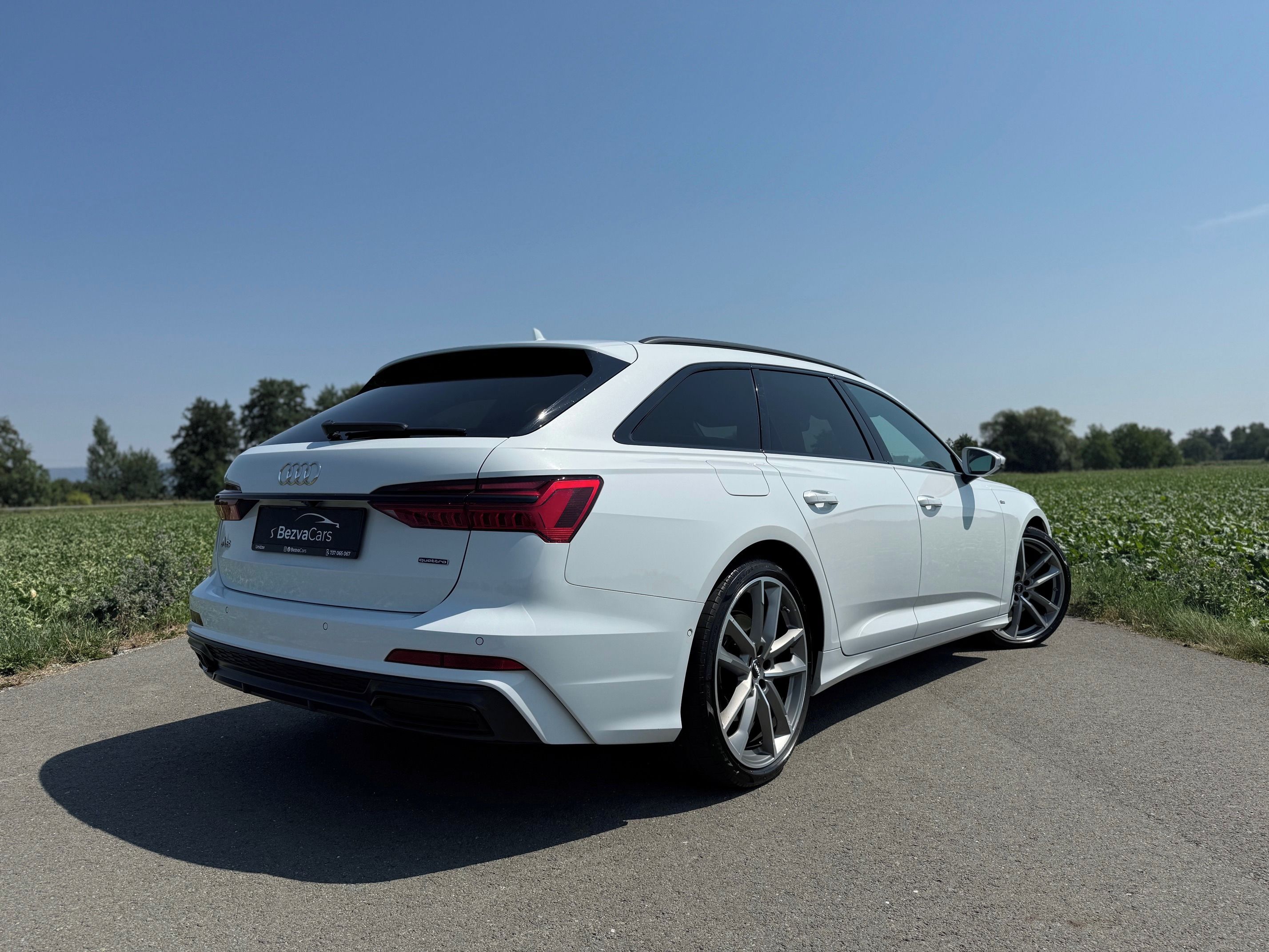 Audi A6 Avant, Sline 50TDI 210kW B&O, Vzduch - fotka 4