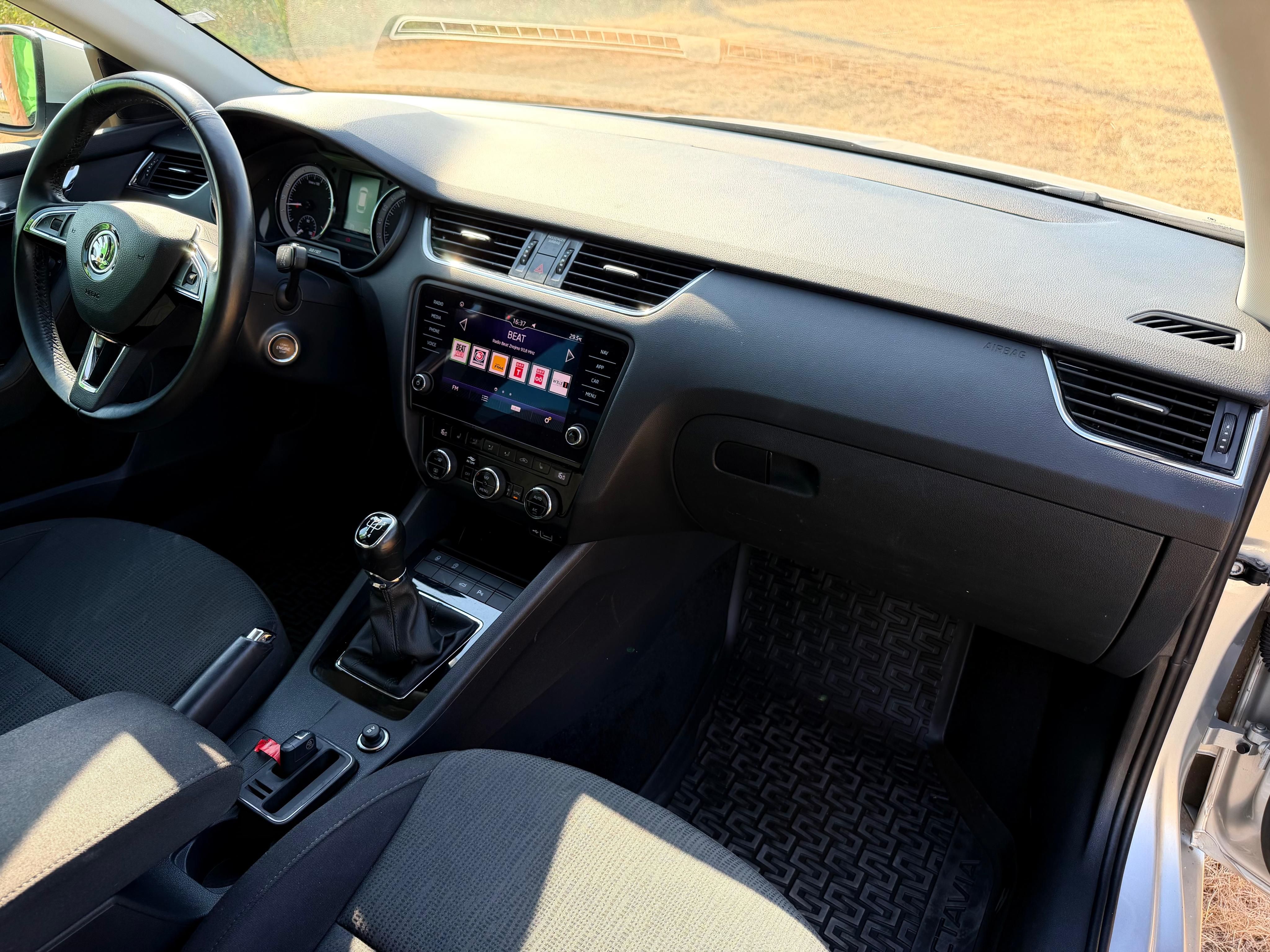 Škoda Octavia, 1.6TDI STYLE+ KAMERA TAŽNÉ NAV - fotka 6