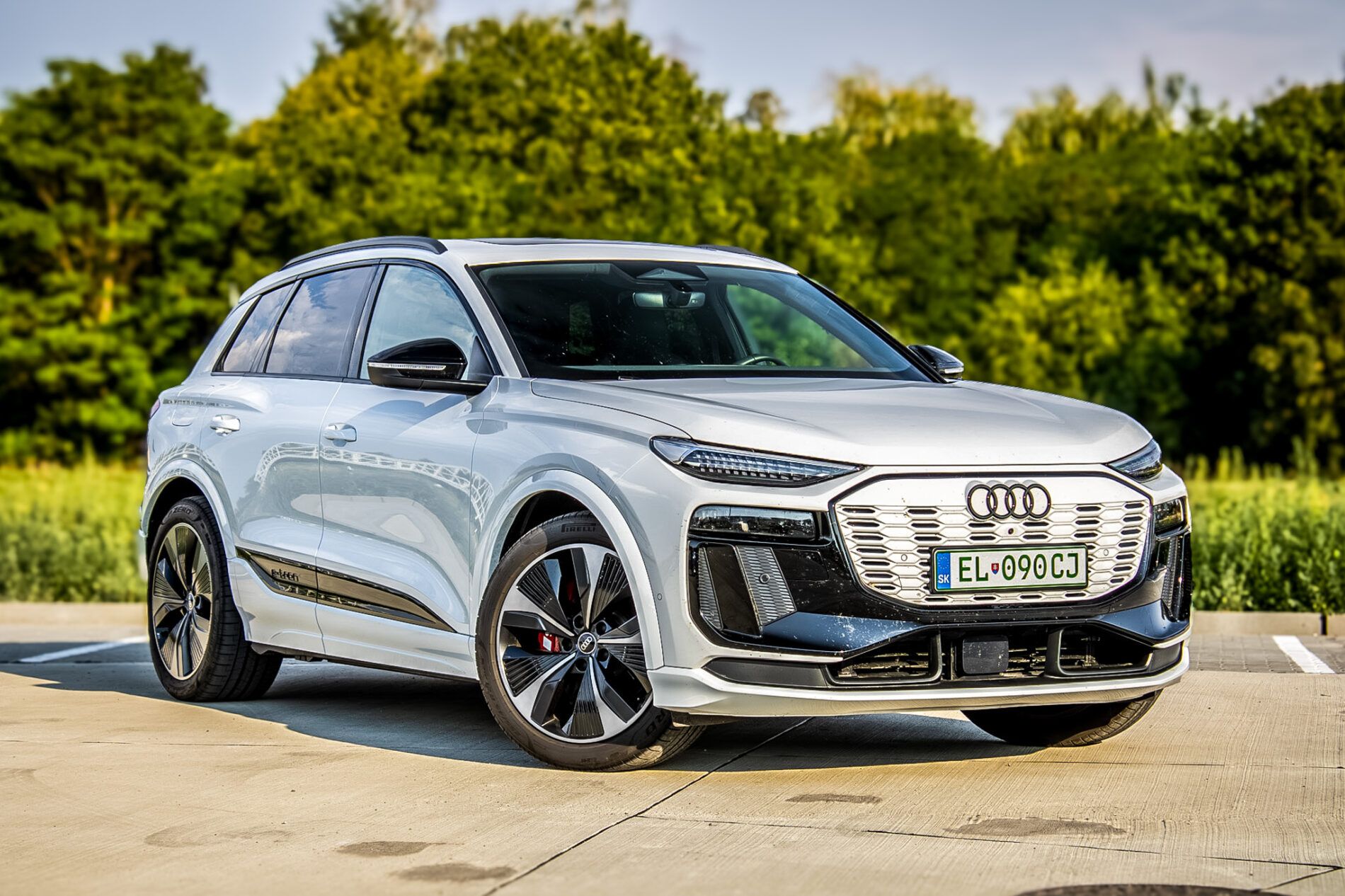 Audi, SQ6 - fotka 4