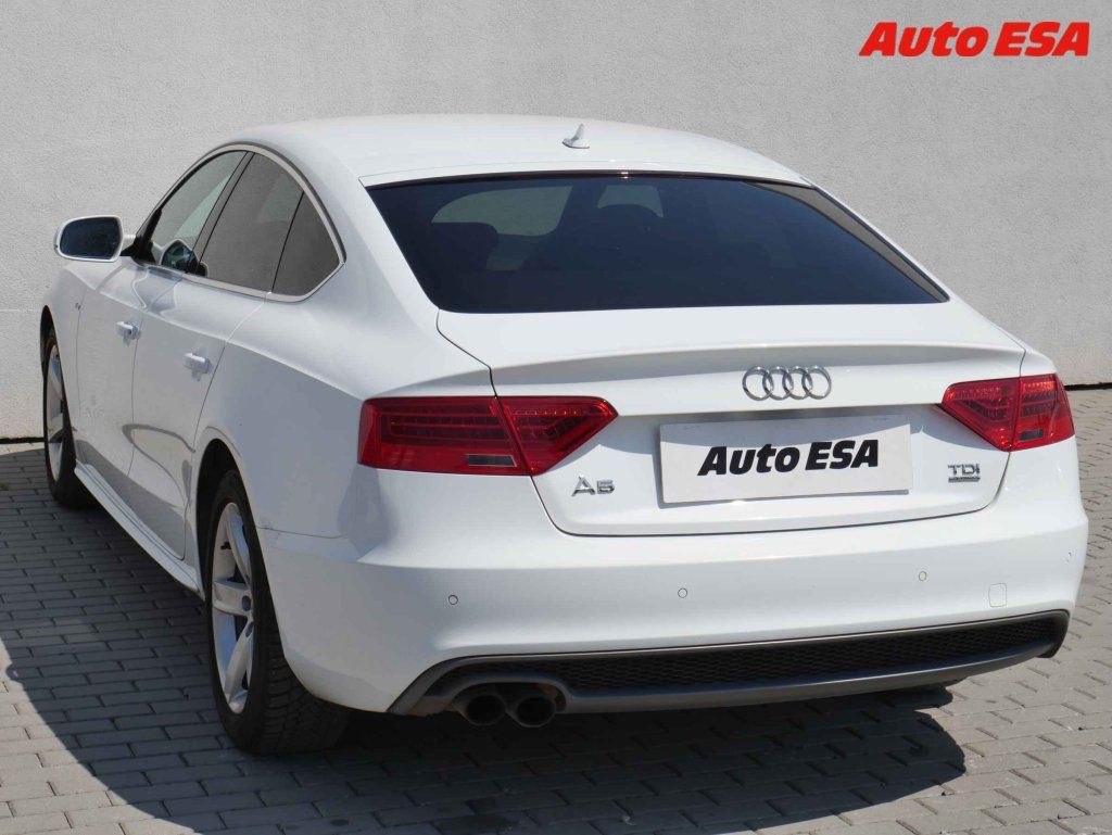 Audi A5, 2.0TDi 2.0 TDi 130KW Quattro - fotka 6