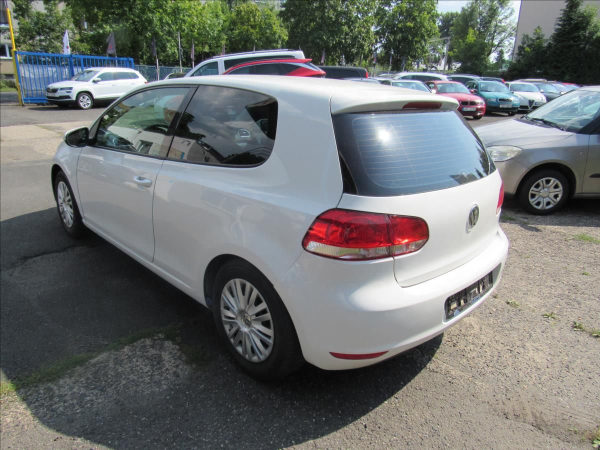 Volkswagen Golf, 1,4 i 59kW - fotka 4