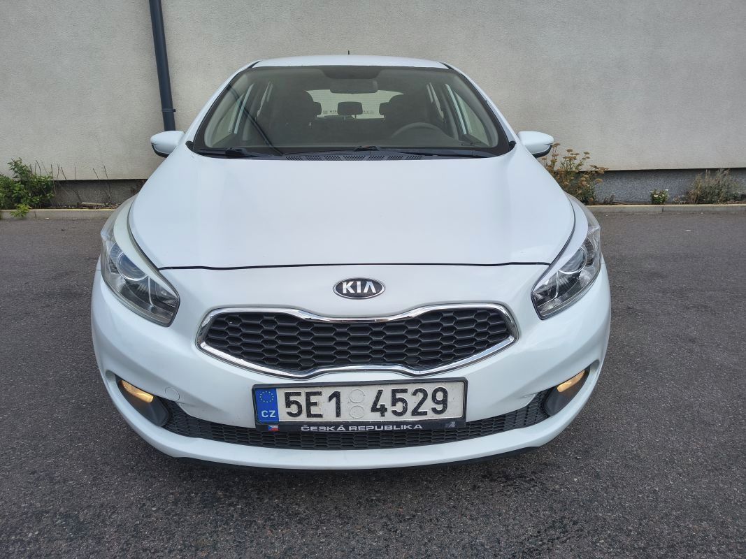 Kia Cee´d, 1.4 CRDI Klima servis DPH - fotka 6