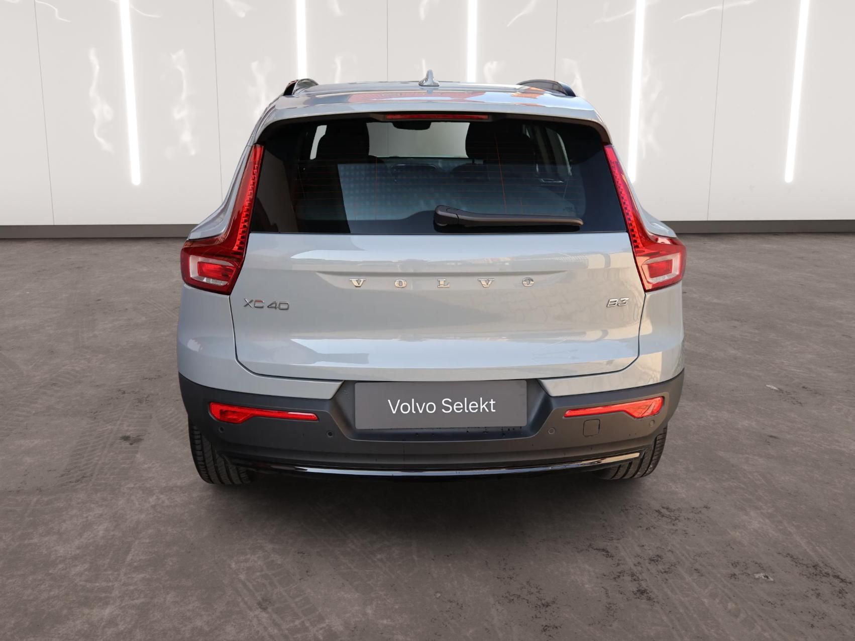 Volvo XC40, Plus, B3 Mild hybrid - fotka 3