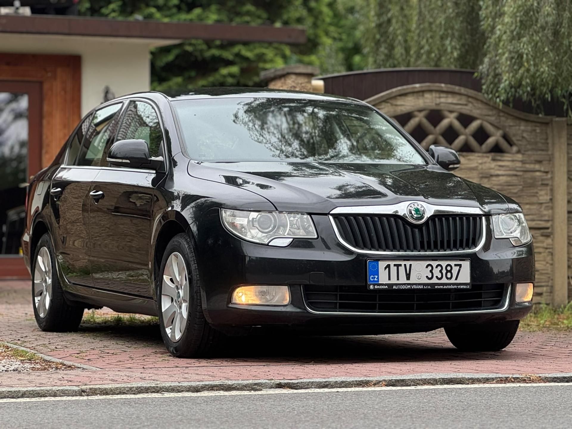 Škoda Superb, 2.0TDi ČR čidla aut. klima