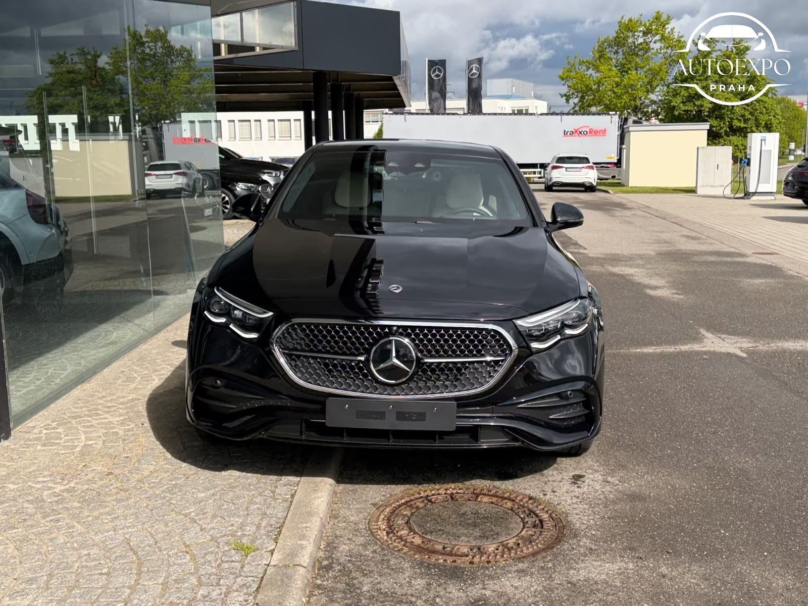 Mercedes-Benz Třídy E, E 450d 4M AMG+AMBIENTE - fotka 4