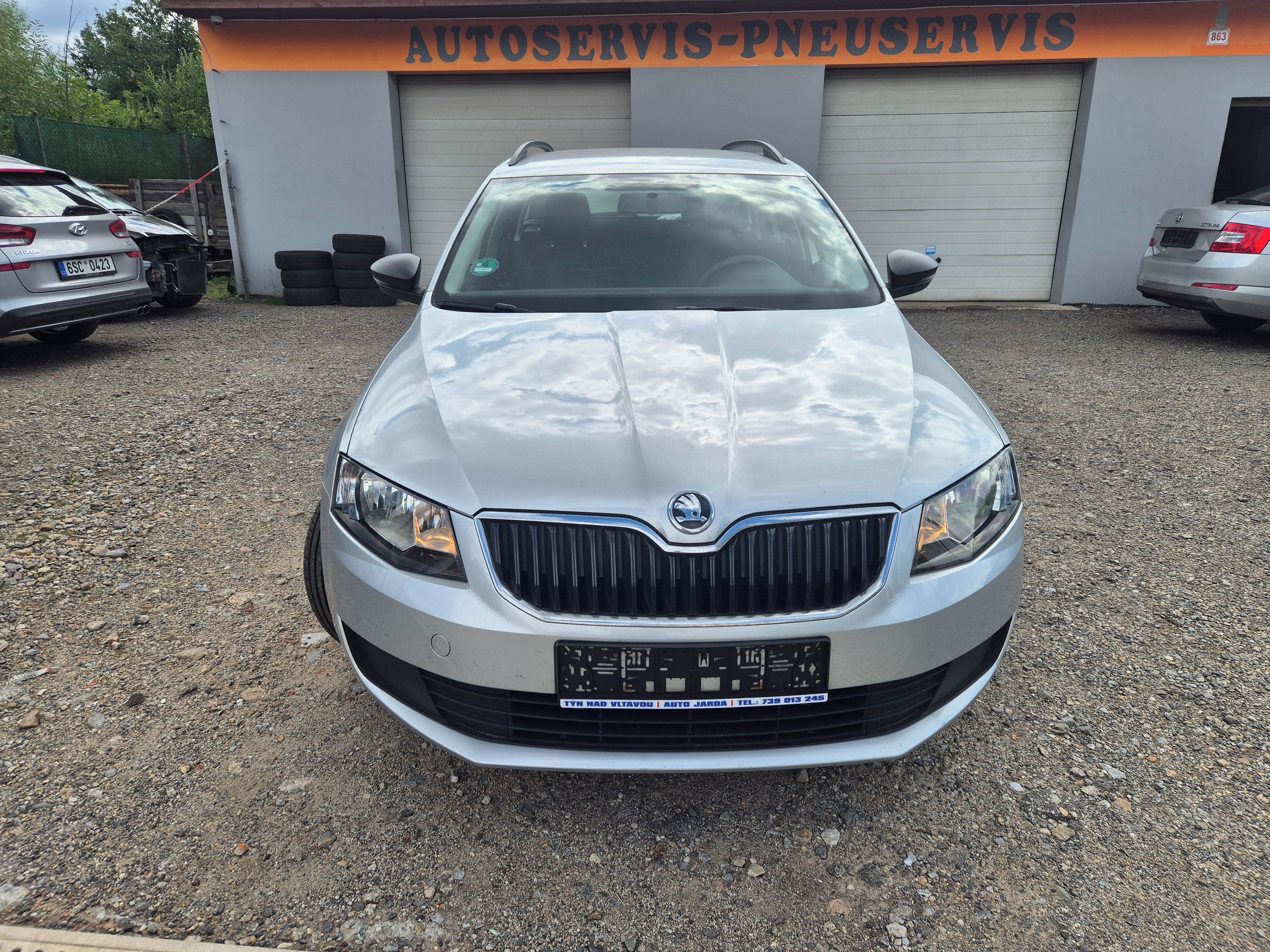 Škoda Octavia, 1,2Tsi v.Sedadel - fotka 2