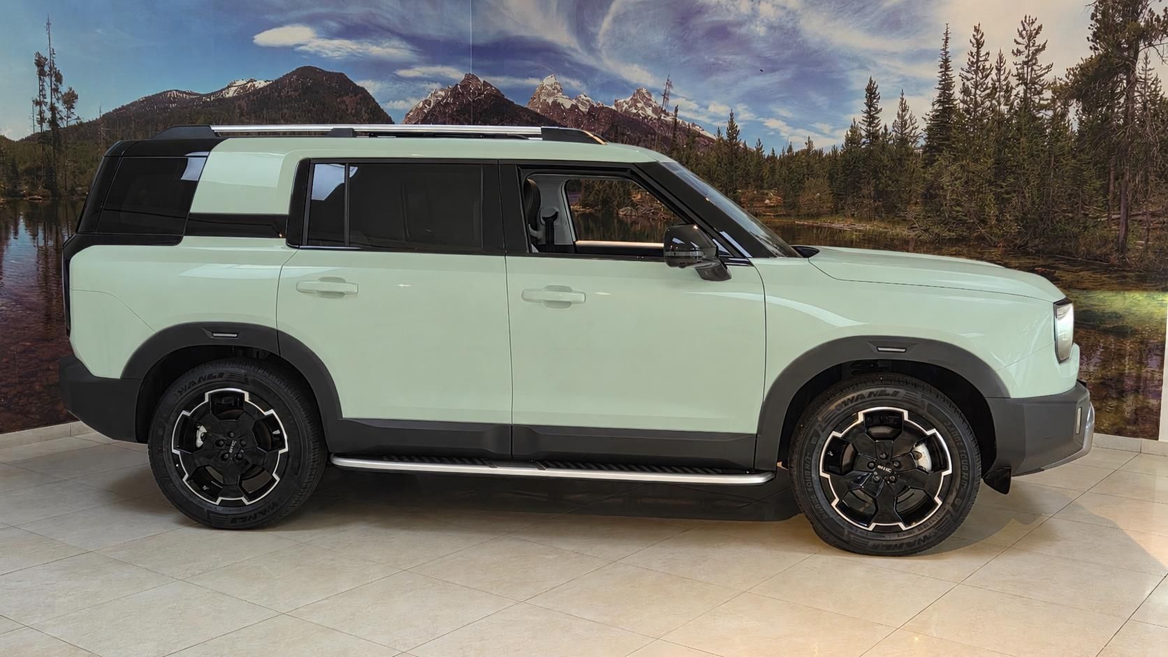 BAIC BJ30, BJ30 HEV 1.5T 209kW 2DHT 4x4 A - fotka 4