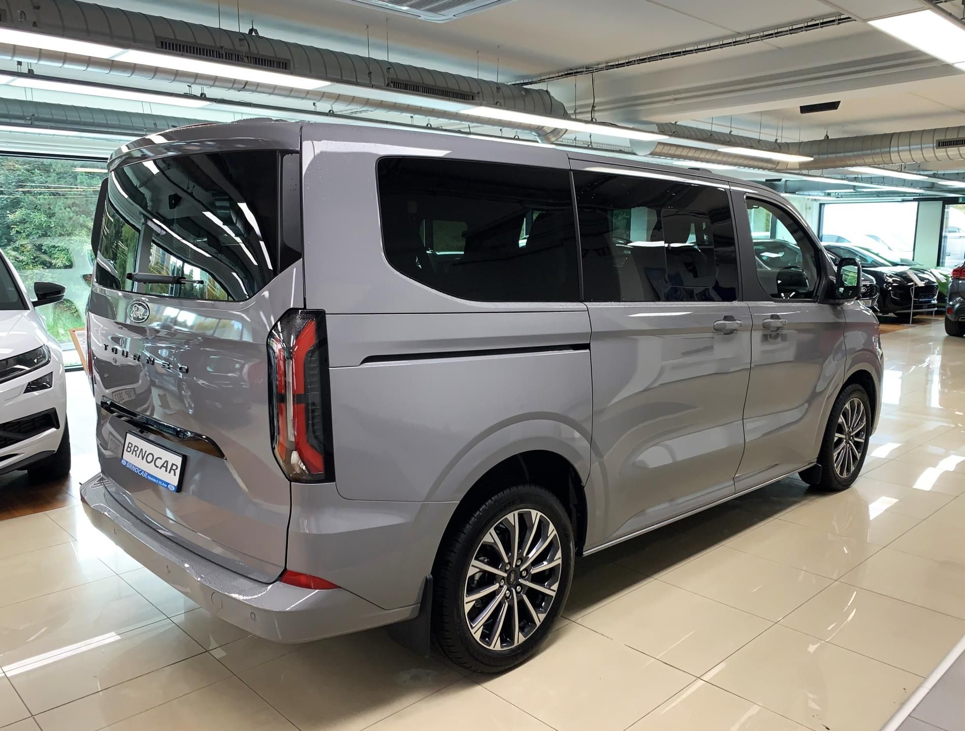 Ford Tourneo Custom, L1 Titanium X 125kW AT, ČR - fotka 6