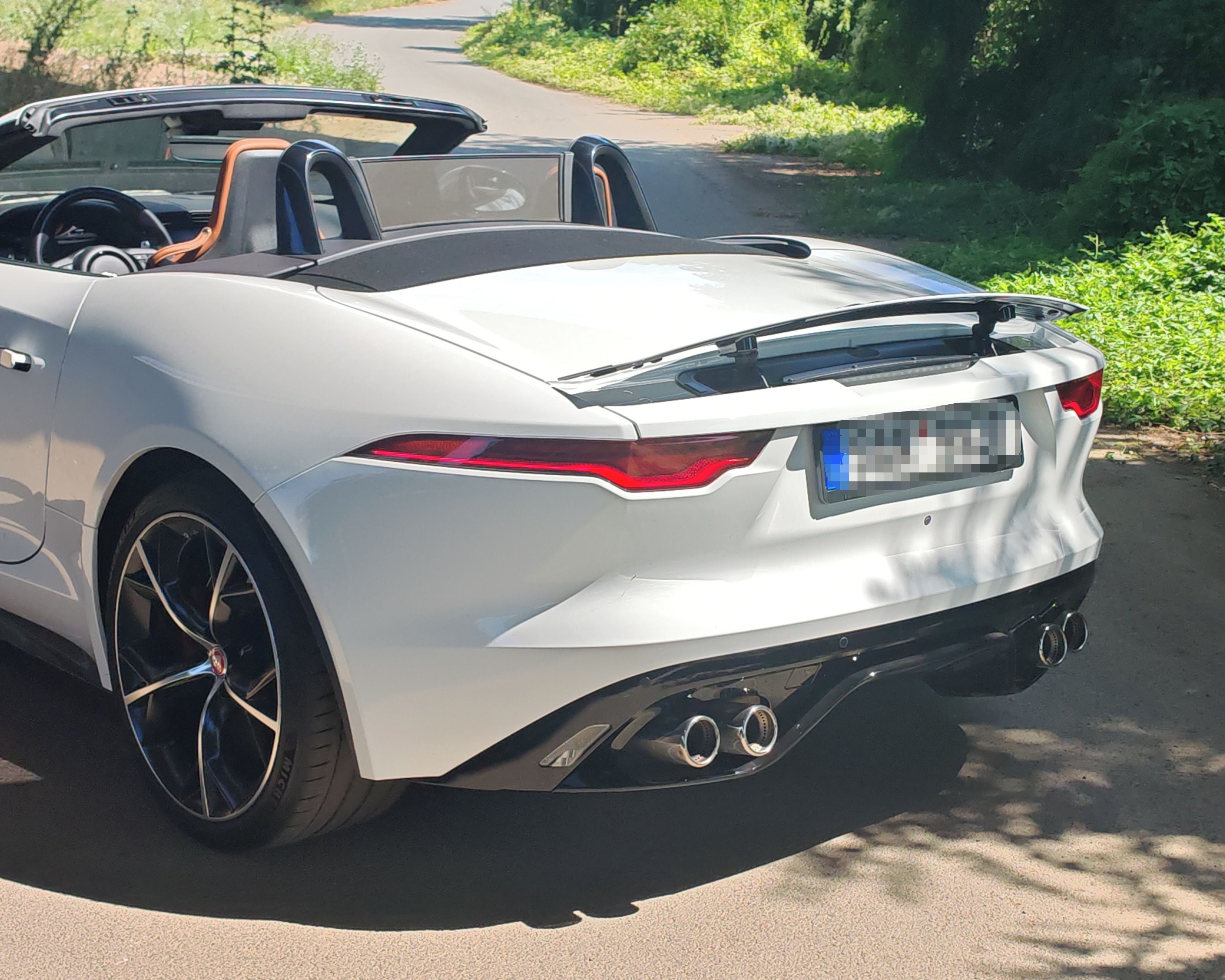 Jaguar F-Type, P450 R-DYNAMIC TOP stav 1.maj. - fotka 3