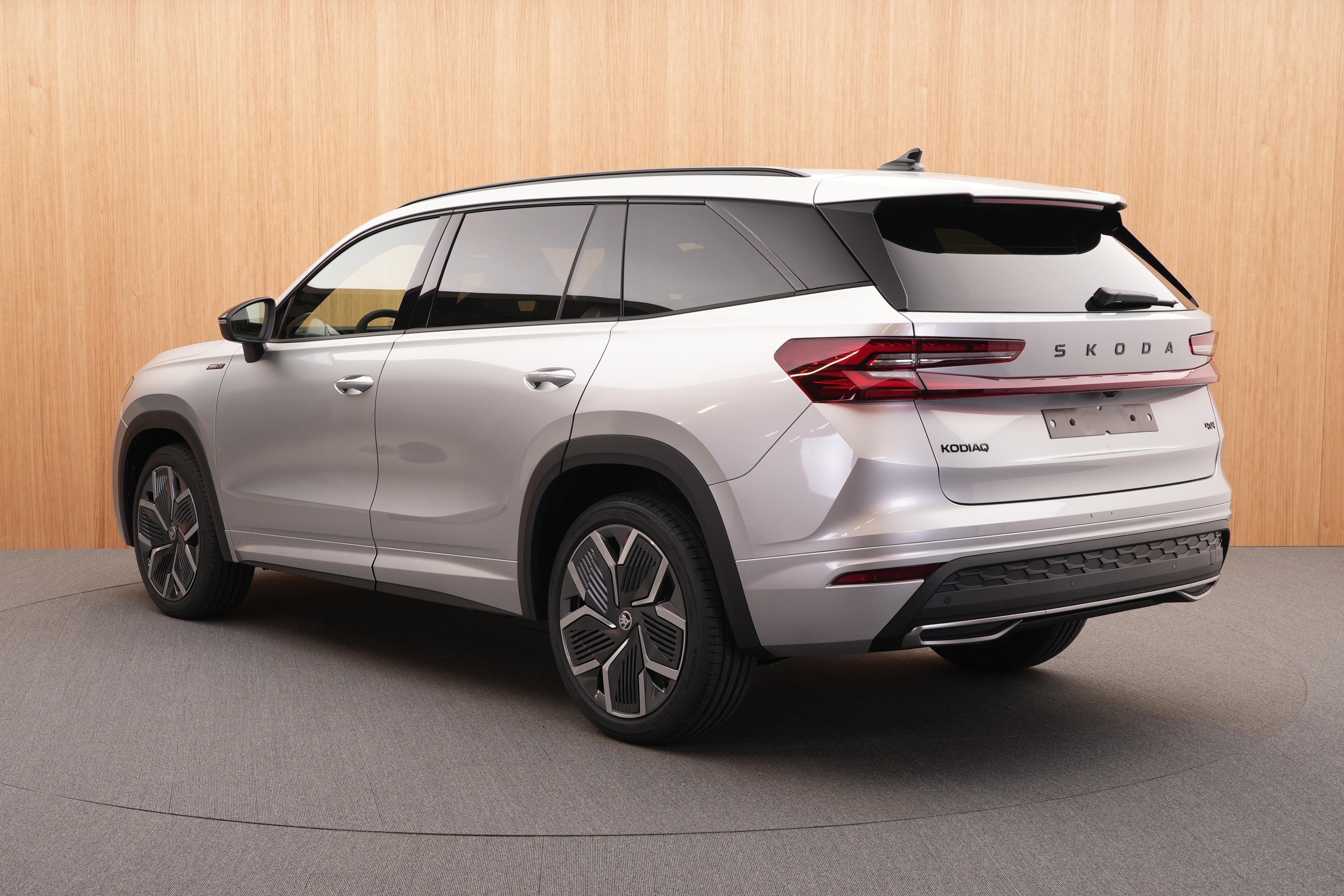 Škoda Kodiaq, Sportline 2.0 TDI 4x4 DSG - fotka 3