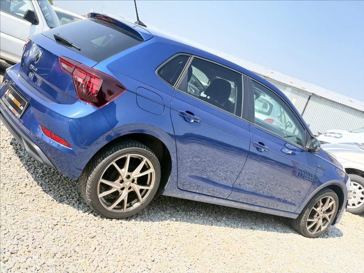 Volkswagen Polo, TSI 70kW FACE VIRTUAL 15tKm - fotka 5