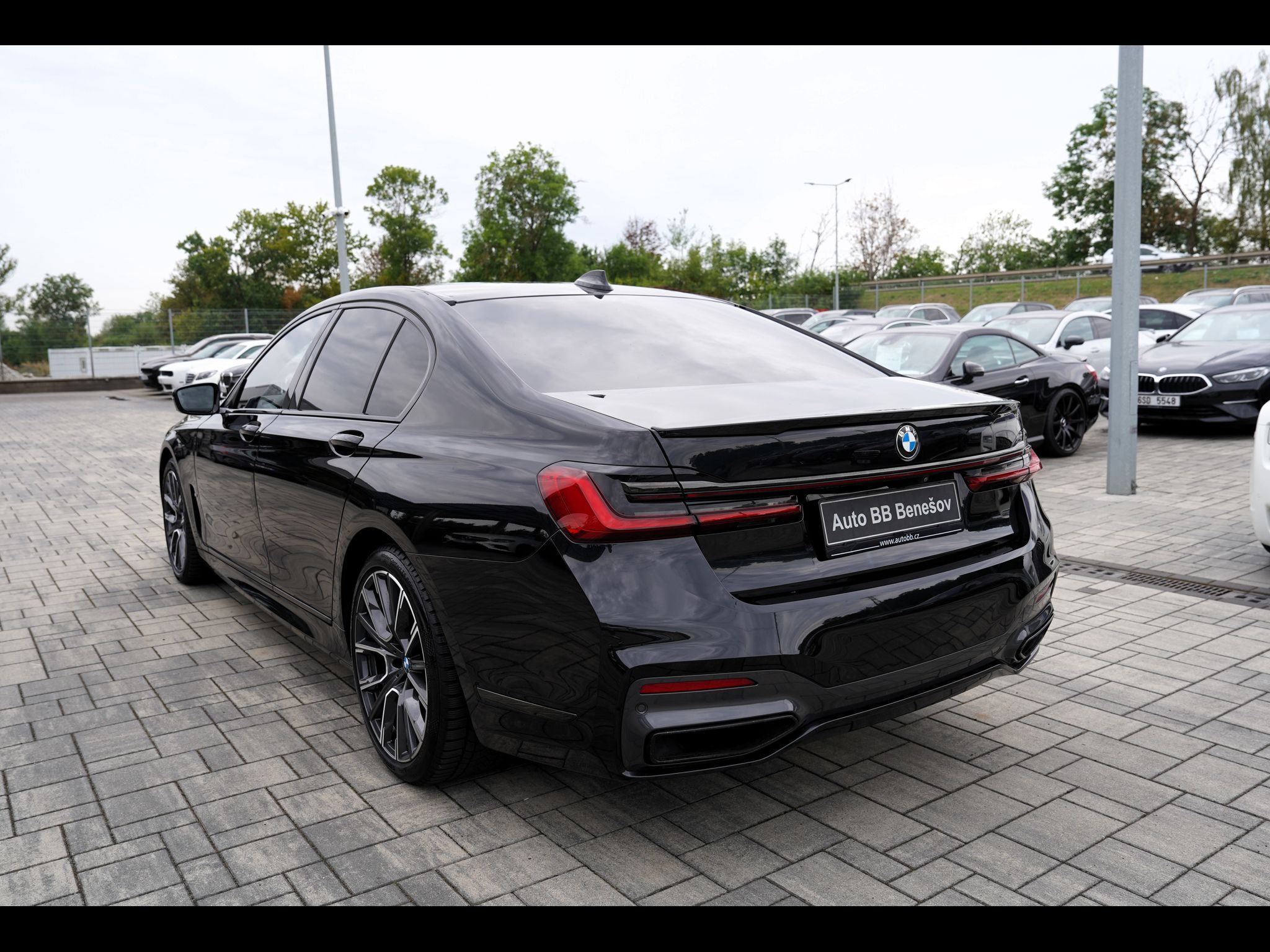BMW Řada 7, 740d xDrive/Laser/M paket/20"/ - fotka 4