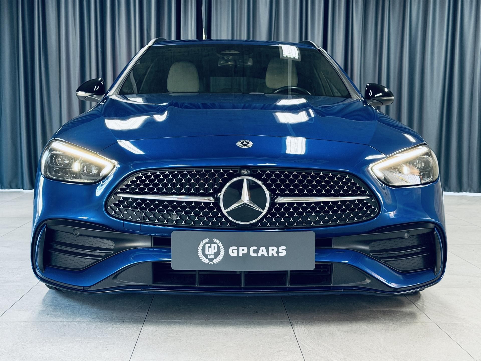 Mercedes-Benz Třídy C, 200*AMG*ZÁRUKA*TAŽNÉ*NAPPA - fotka 2