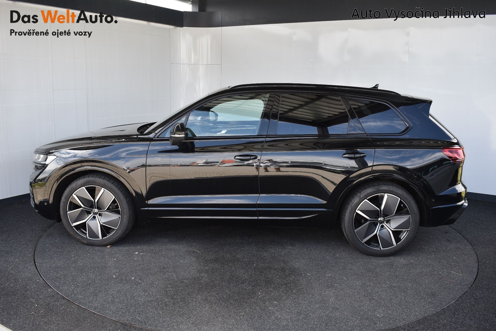 Volkswagen Touareg, R-Line 3.0TDI 210kW,tažné,weba - fotka 3