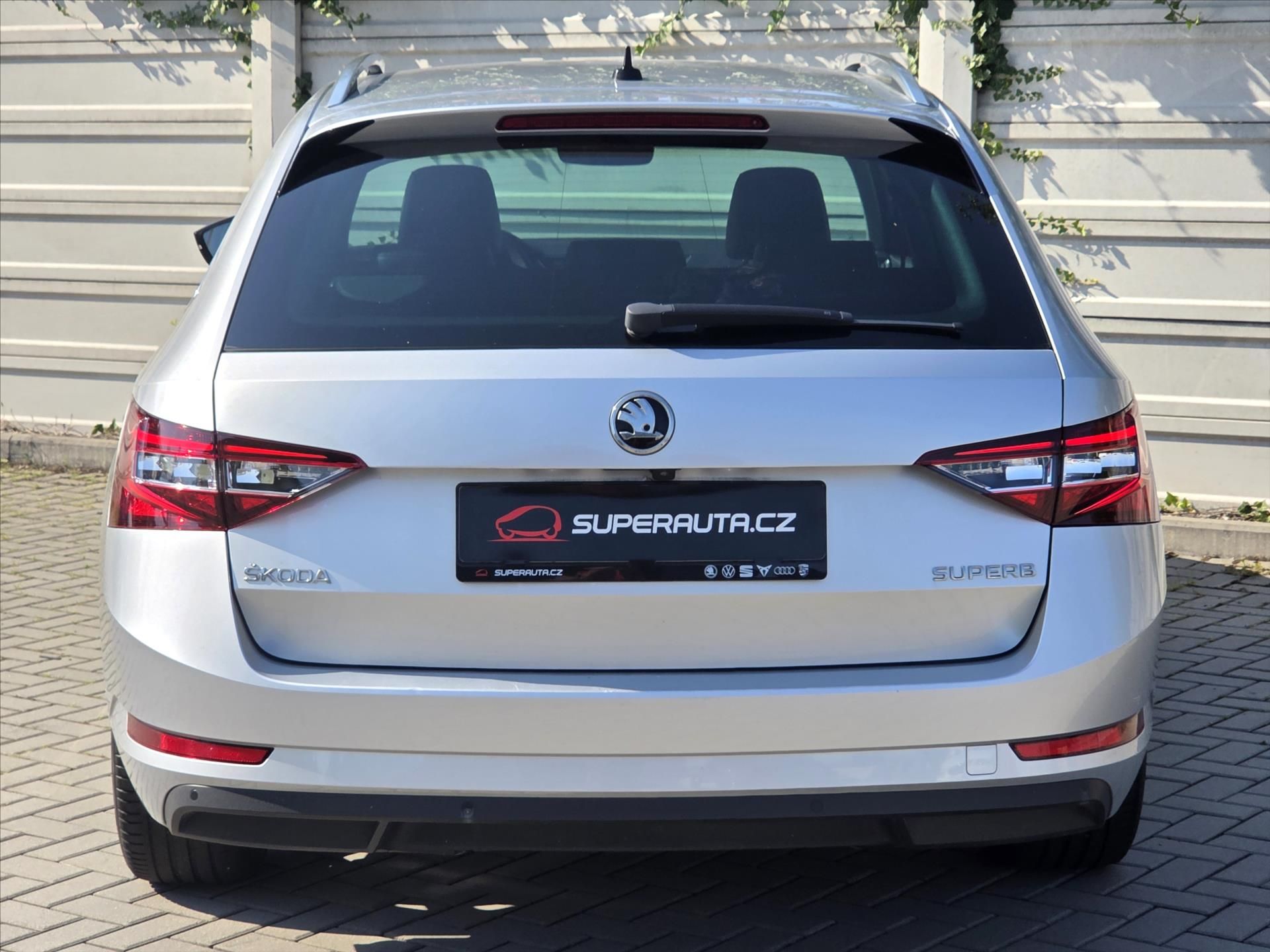 Škoda Superb, 2,0 TDi DSG Style Plus DPH ČR - fotka 5