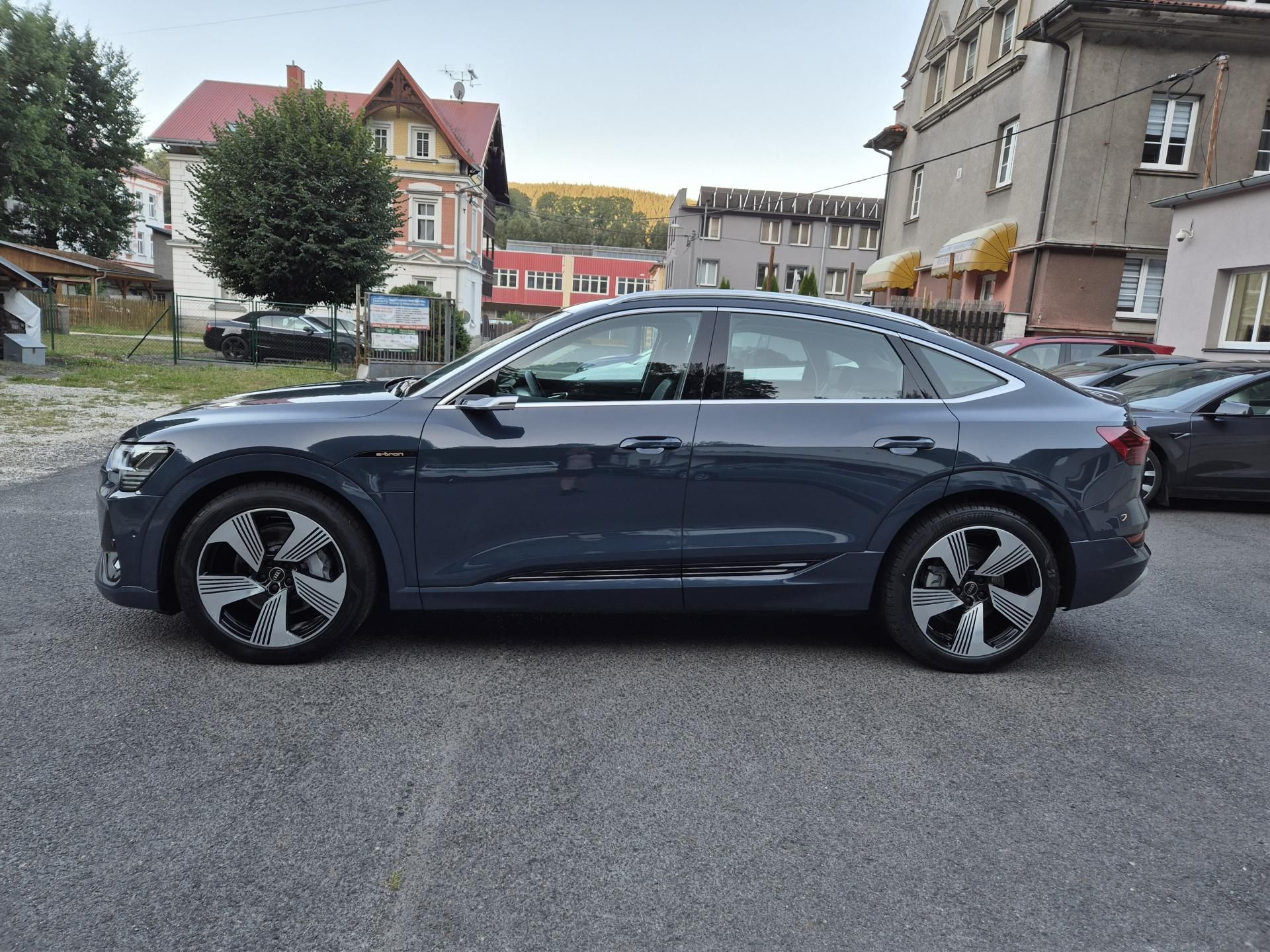 Audi e-tron, SPORTBACK 300kw SOH 97% - fotka 6