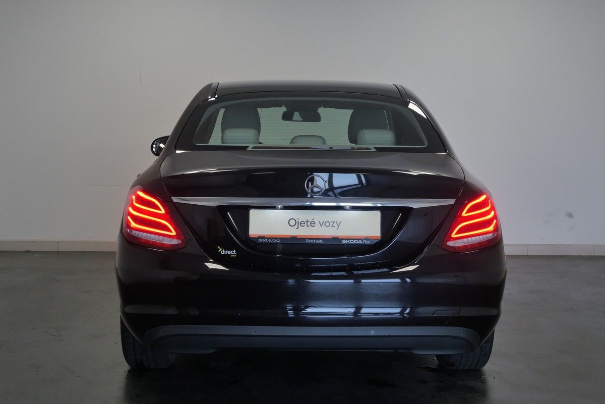 Mercedes-Benz Třídy C, 2.0 CDI 125kW - fotka 6