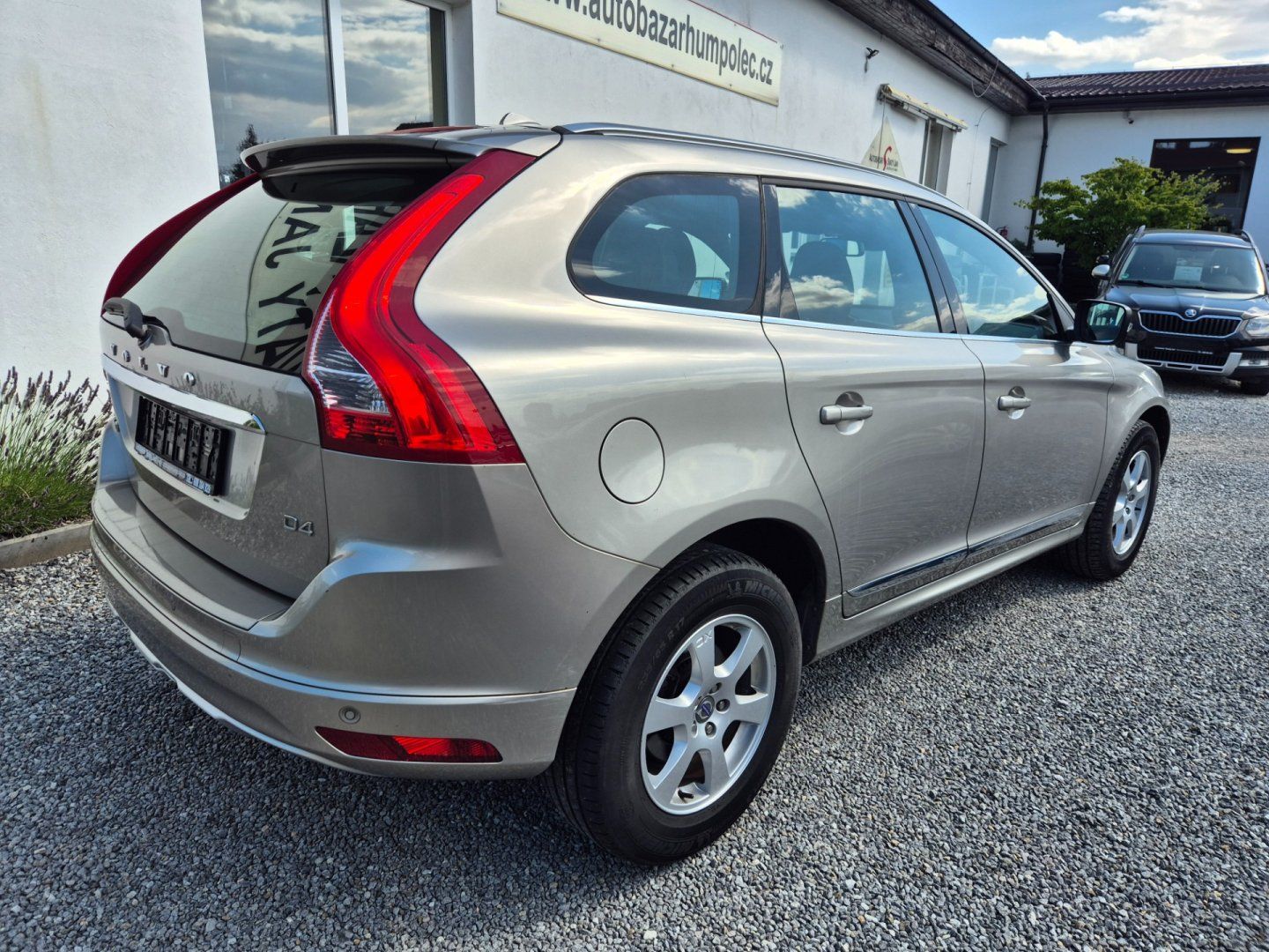 Volvo XC60, 2.0 D4 Rozvody,TOP STAV - fotka 3
