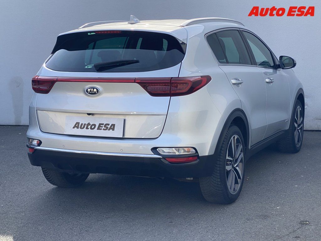 Kia Sportage, 1.6 CRDi 4WD,Spirit,LED - fotka 4