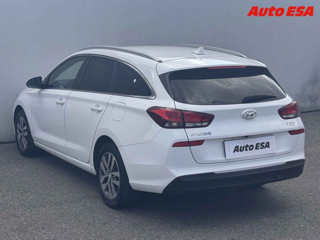 Hyundai i30, 1.6CRDi,ČR - fotka 4