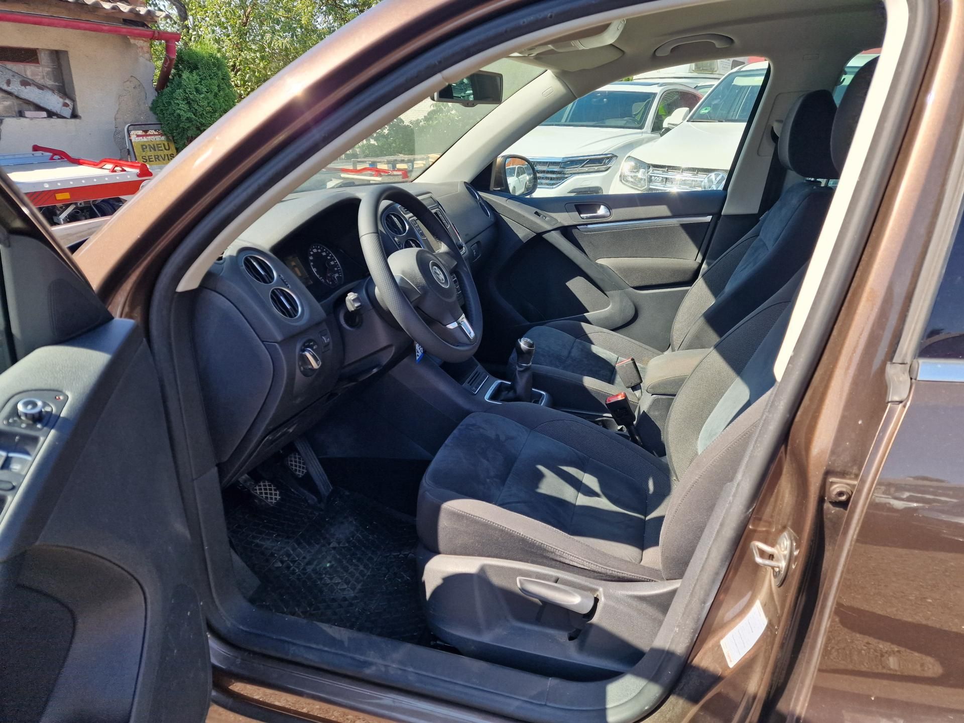 Volkswagen Tiguan, 2,0TDI 125KW SPORT&STYLE 4x4 - fotka 6