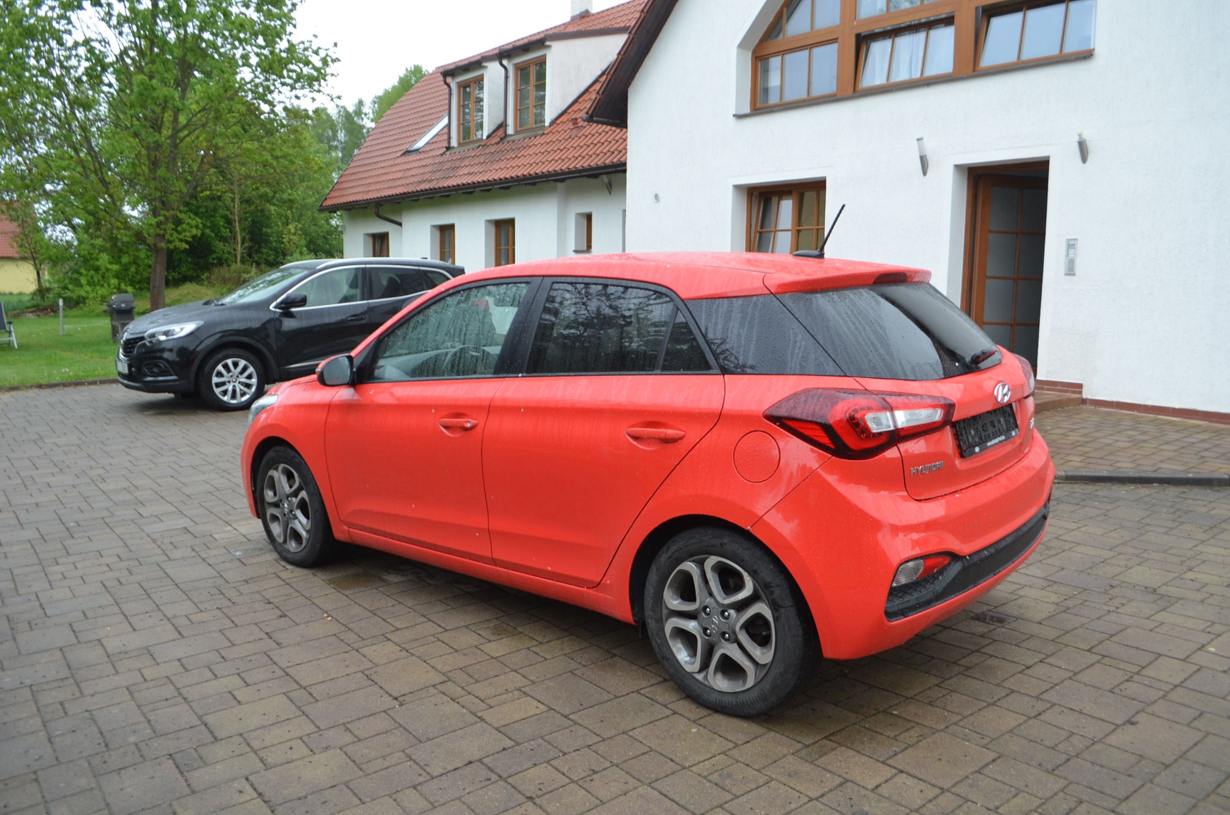Hyundai i20, 1.0TGDI AUTOMAT TOP STAV!! - fotka 3