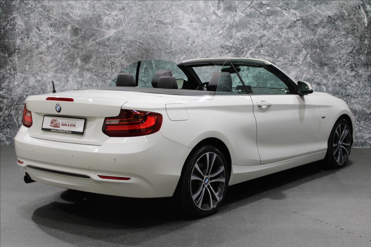 BMW Řada 2, 2,0 220i 135KW CABRIO TOP STAV - fotka 6