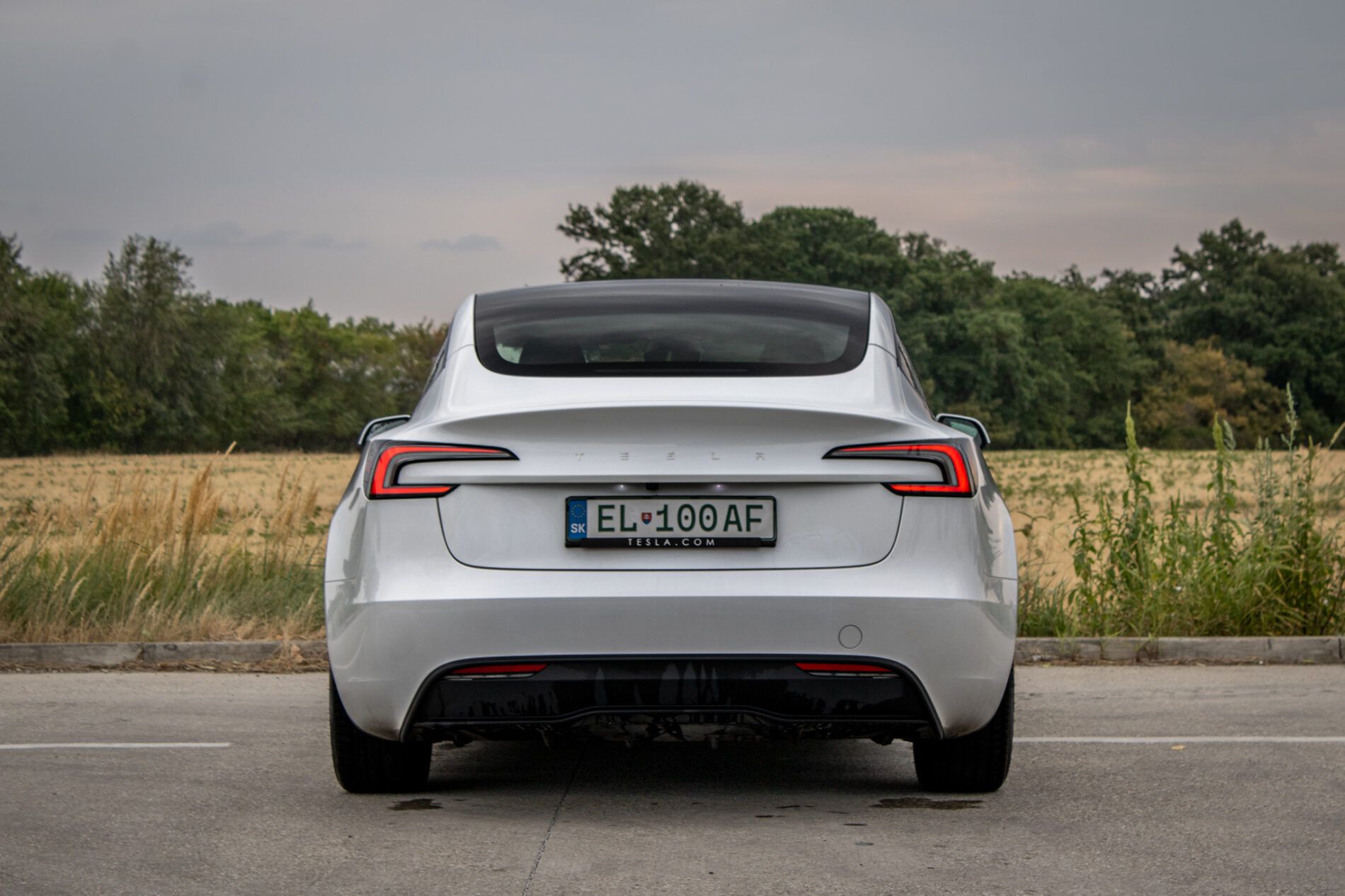Tesla Model 3 - fotka 6