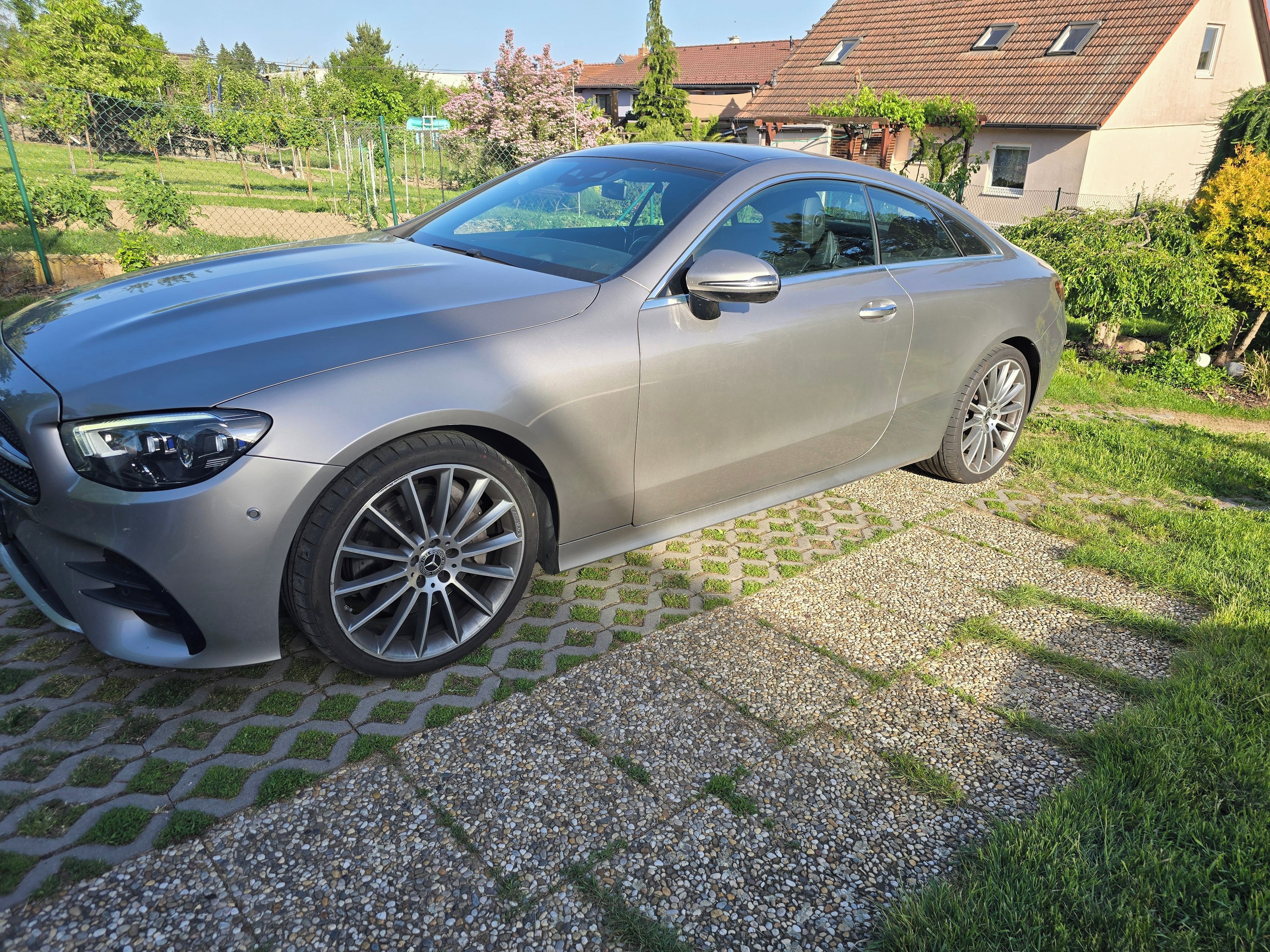Mercedes-Benz Třídy E, E kupé 450, Pano, Vzduch, Bur+ - fotka 2