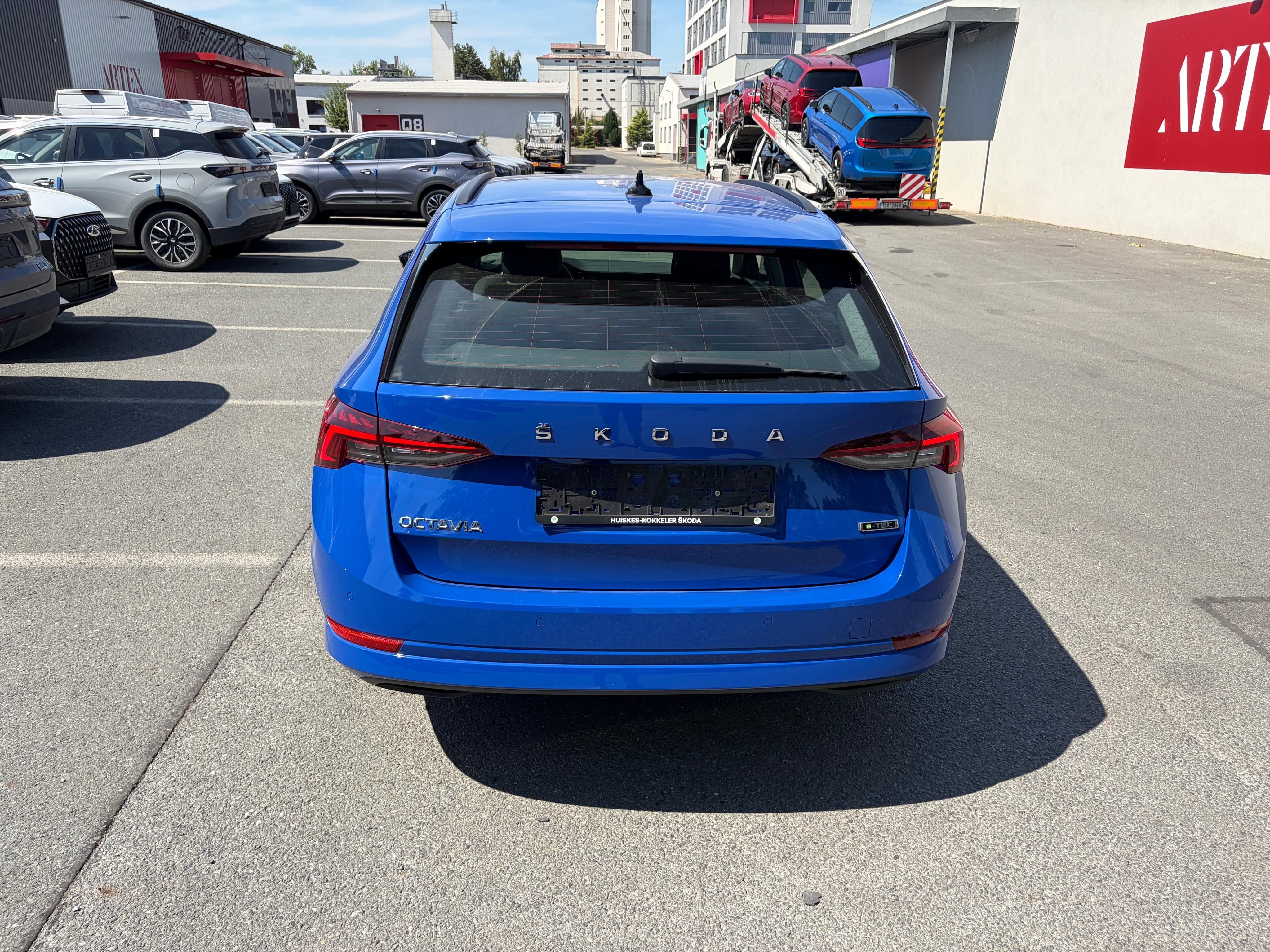 Škoda Octavia, 1.0 TSI Business Edition - fotka 6