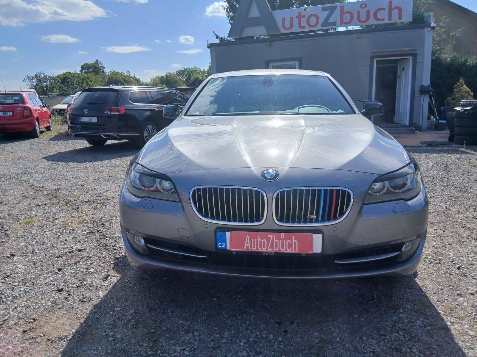BMW Řada 5, 530 D, X Drive,  4x4, 190 kW - fotka 3
