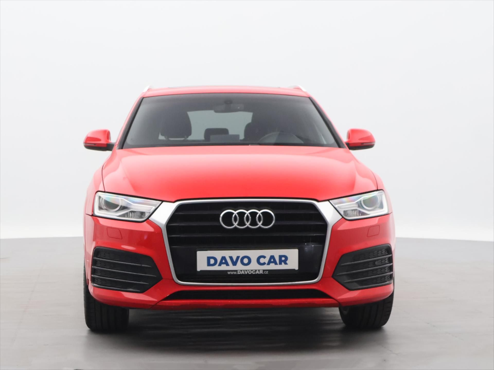 Audi Q3, 2,0 TDI 88kW S tronic Basic - fotka 2