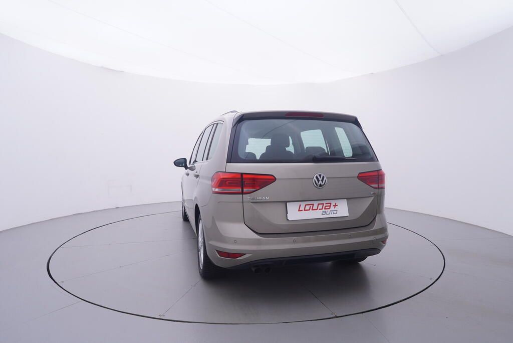 Volkswagen Touran, Highline 1.4 TSI 110 kW - fotka 4