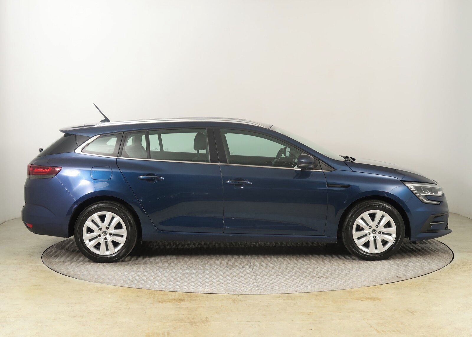 Renault Mégane, 1.3 TCe, Automat, Serv.kniha - fotka 6