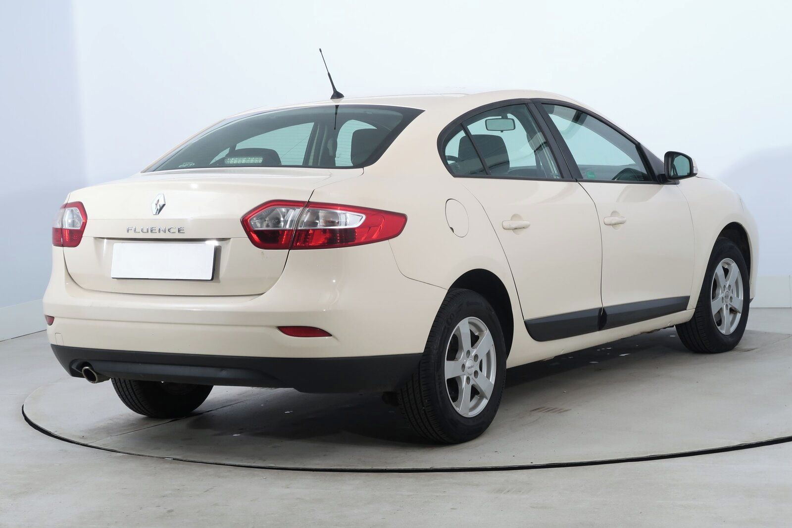 Renault Fluence, 1.6 16V, Serv.kniha, Klima - fotka 5